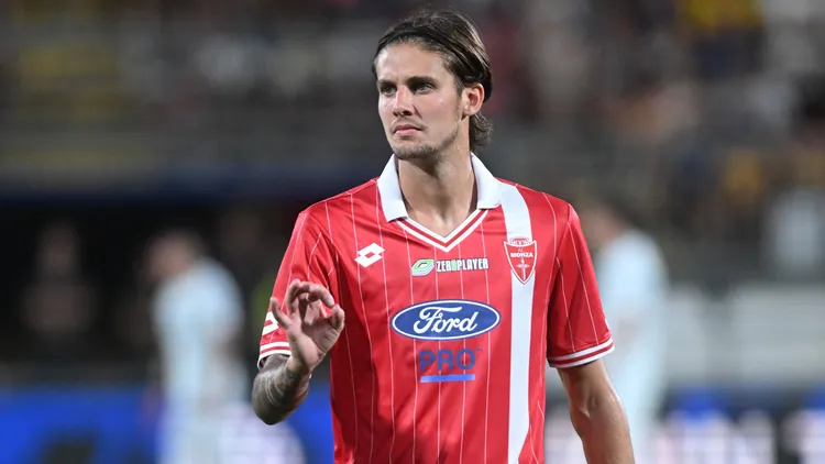 /images/a/n/d/andrea-colpani-amichevole-friendly-match-2025-26-monza-inter-2-2-3-5-azione-action-single-shot-gesti-amichevole-2025-26-monza-inter-2-2-3-5jpg_1755950026354.jpg