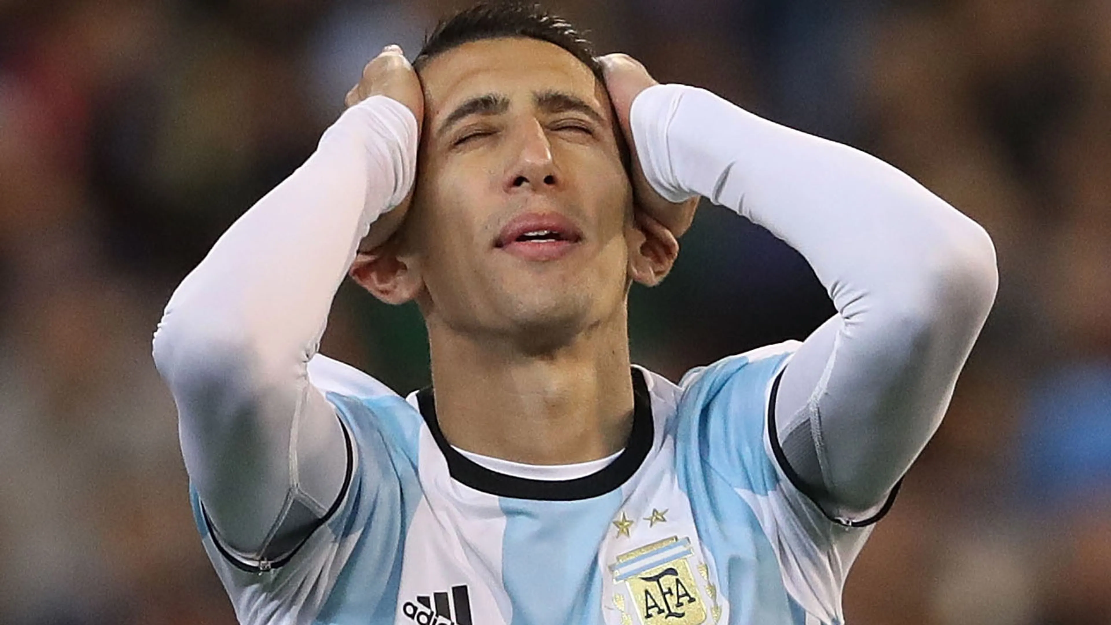 "Se ci andrai, vi uccideremo". Di Maria alle strette e sotto shock