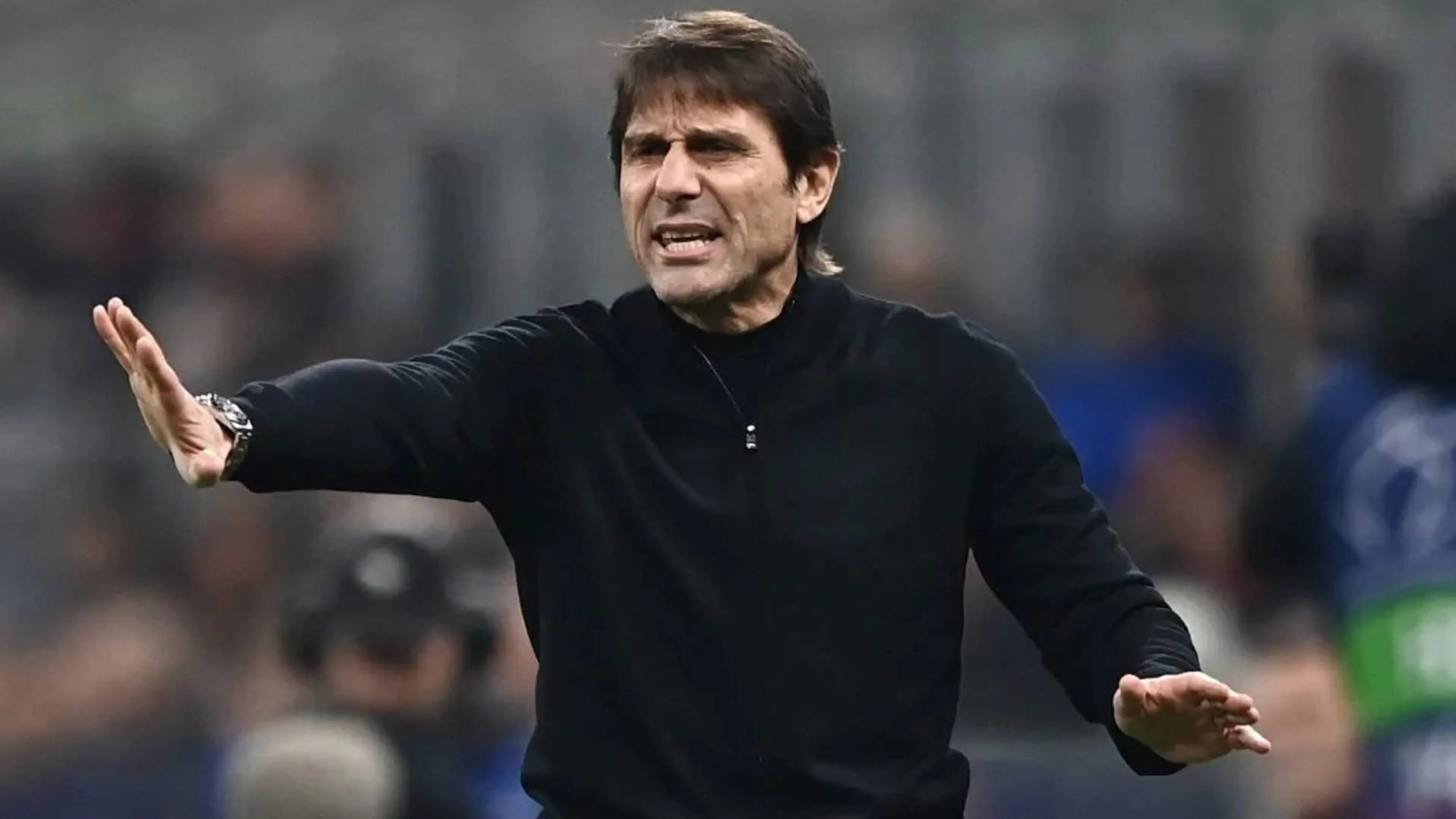 Copertina di Criscitiello svela: "Conte? Ecco dove vuole andare, lo farebbe anche a piedi"
