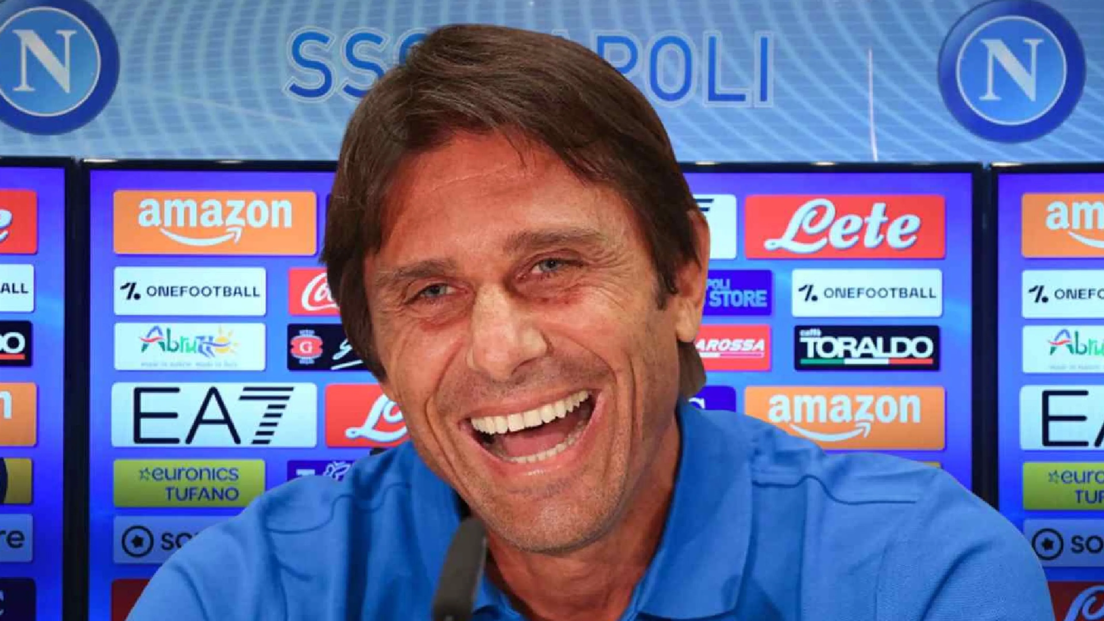 Copertina di Conte si presenta... in dialetto napoletano: le sue prime parole da allenatore azzurro