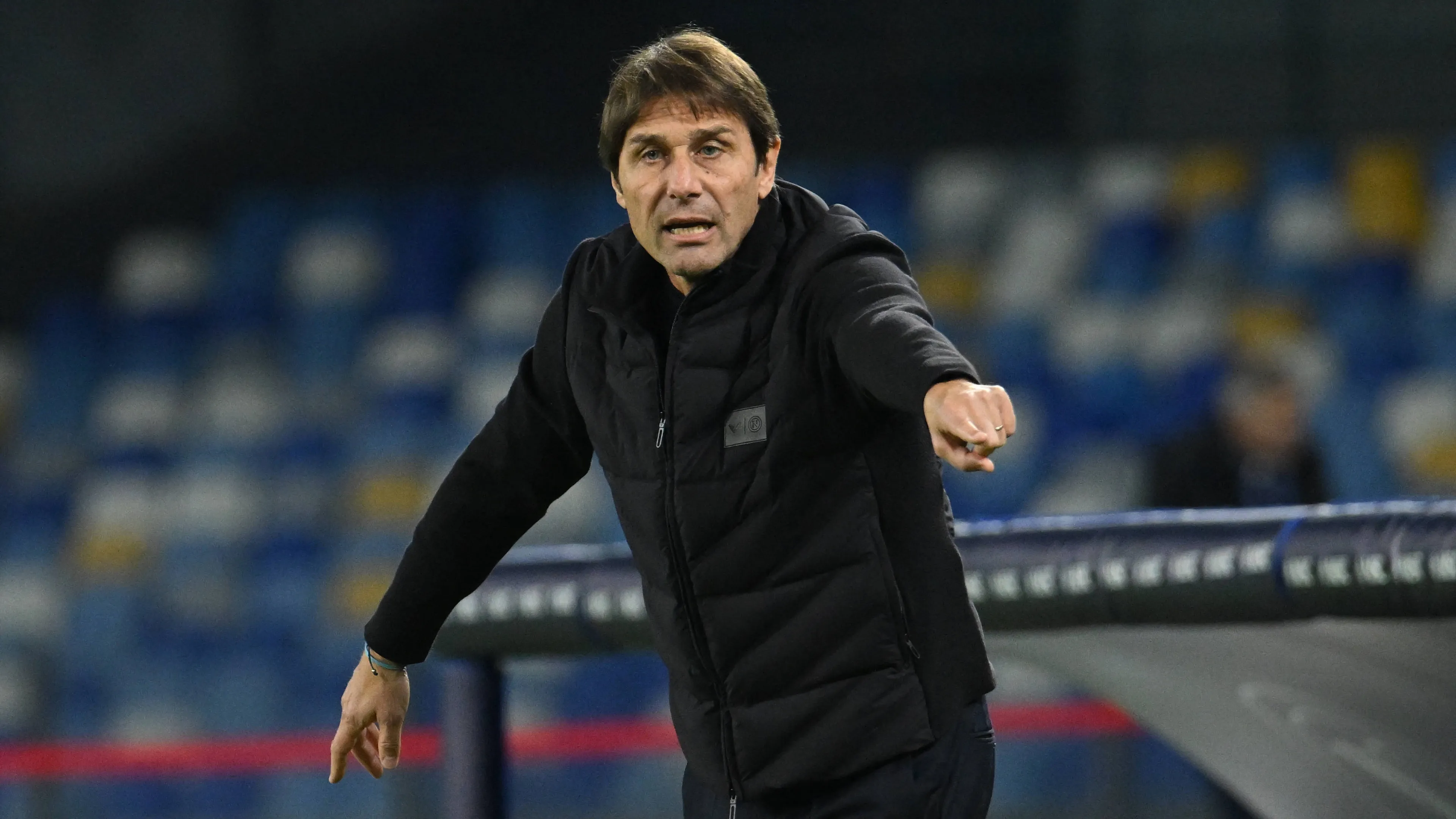 Napoli-Cagliari, Conte manda un messaggio preciso a Lucca