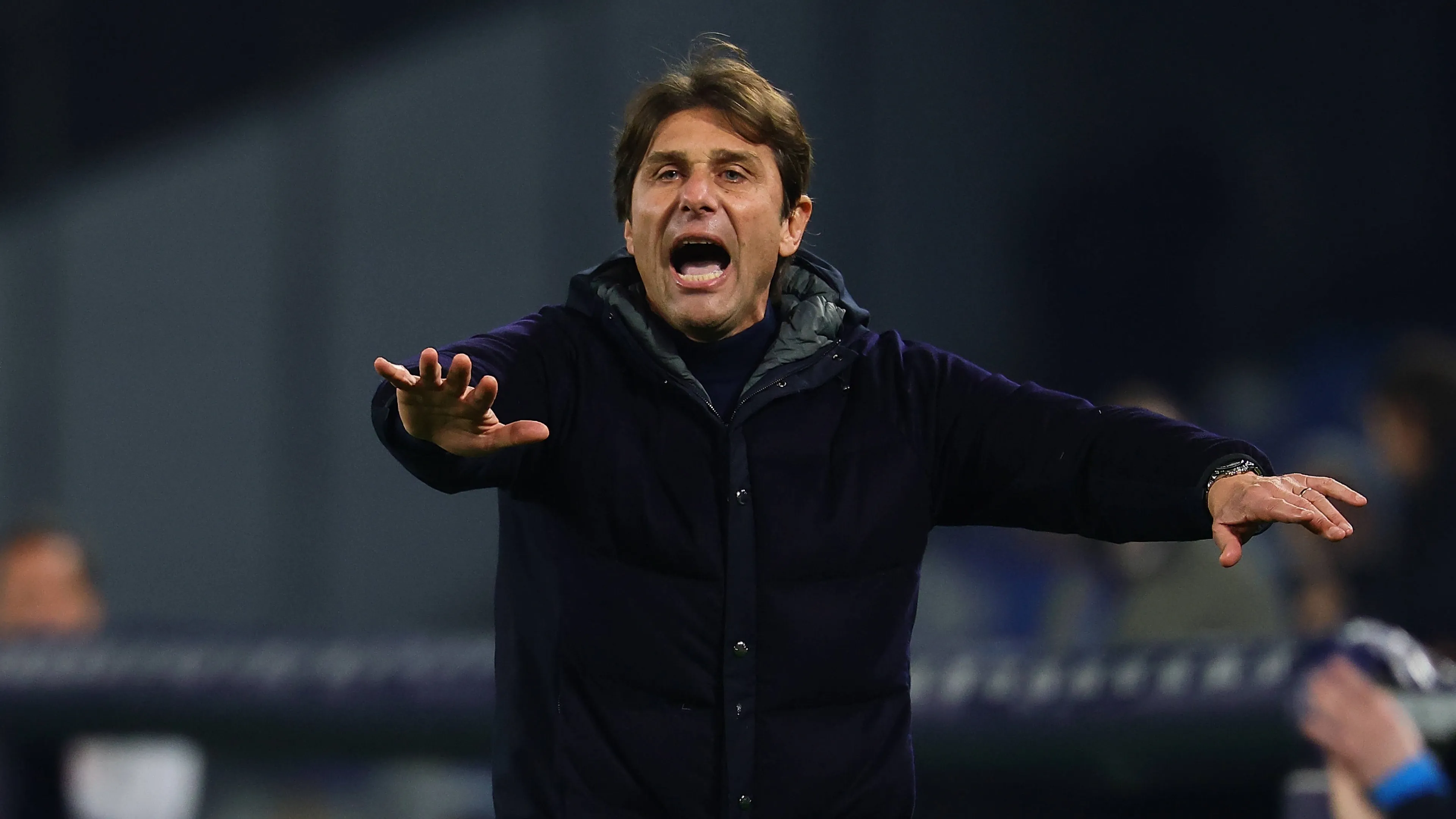 Antonio Conte accetterebbe la Juventus solo in caso di licenziamento di Giuntoli