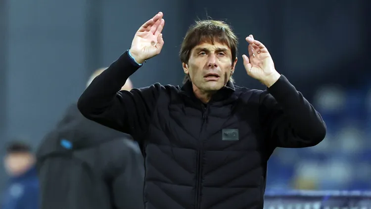 /images/a/n/t/antonio-conte-napolijpg_1765309209587.jpg