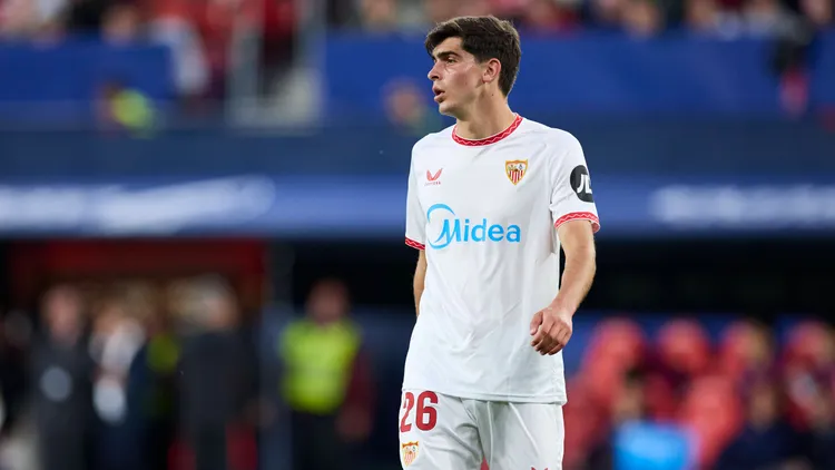 /images/a/p/r/april-24-2025-pamplona-navarra-spain-juanlu-sanchez-of-sevilla-fc-looks-on-during-the-laliga-ea-sports-match-between-ca-osasuna-and-sevilla-fc-at-el-sadar-on-april-24-2025-in-pamplona-spain-pamplona-spain-zumaa181-20250424zaaa181315-copyright-xricardoxlarreinaxjpg_1754478128504.jpg