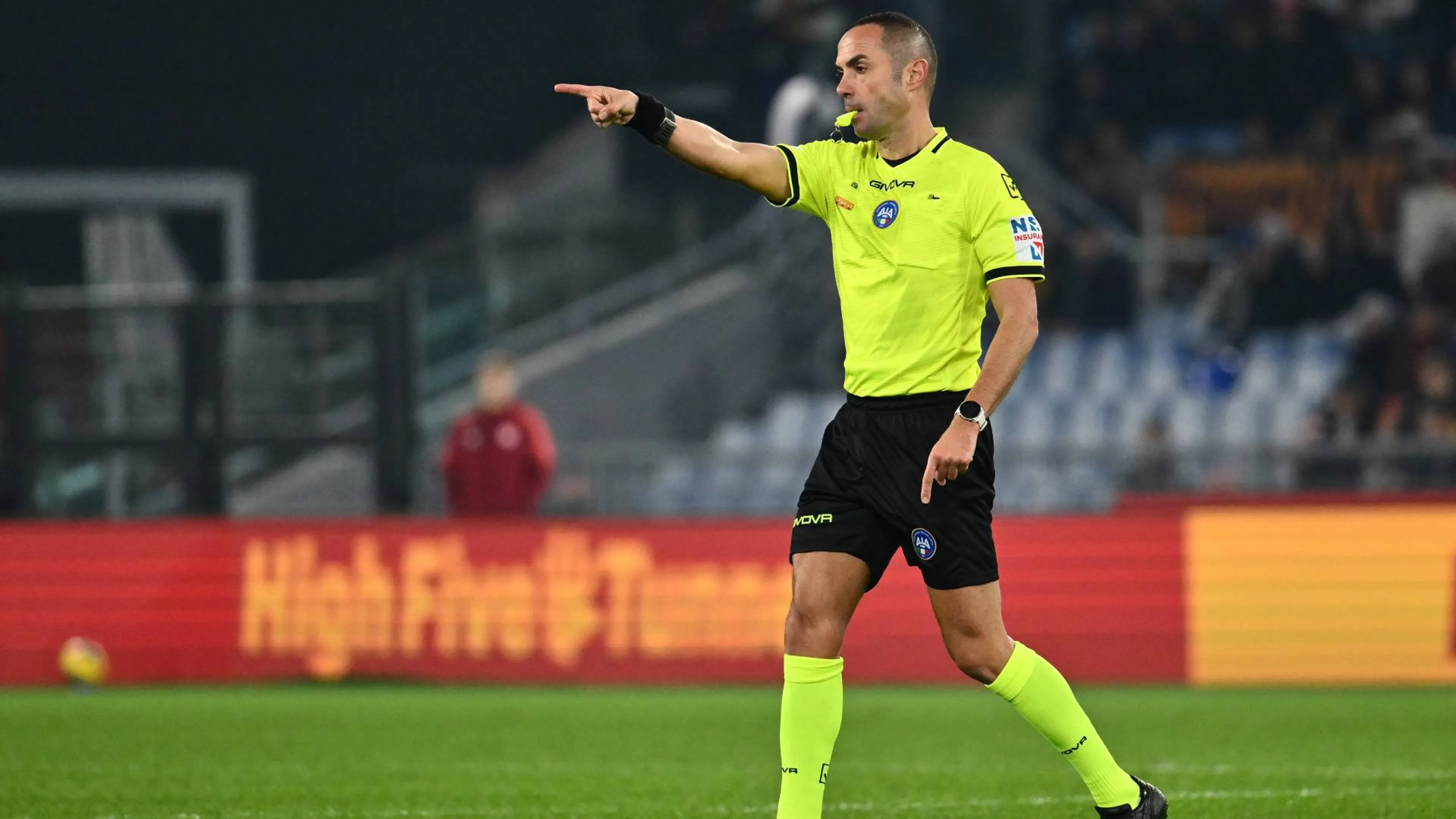 Copertina di Ultim'ora: cambia all'improvviso l'arbitro di Roma-Lazio!