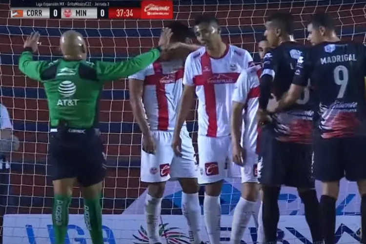 /images/a/r/b/arbitro-2-1.jpg