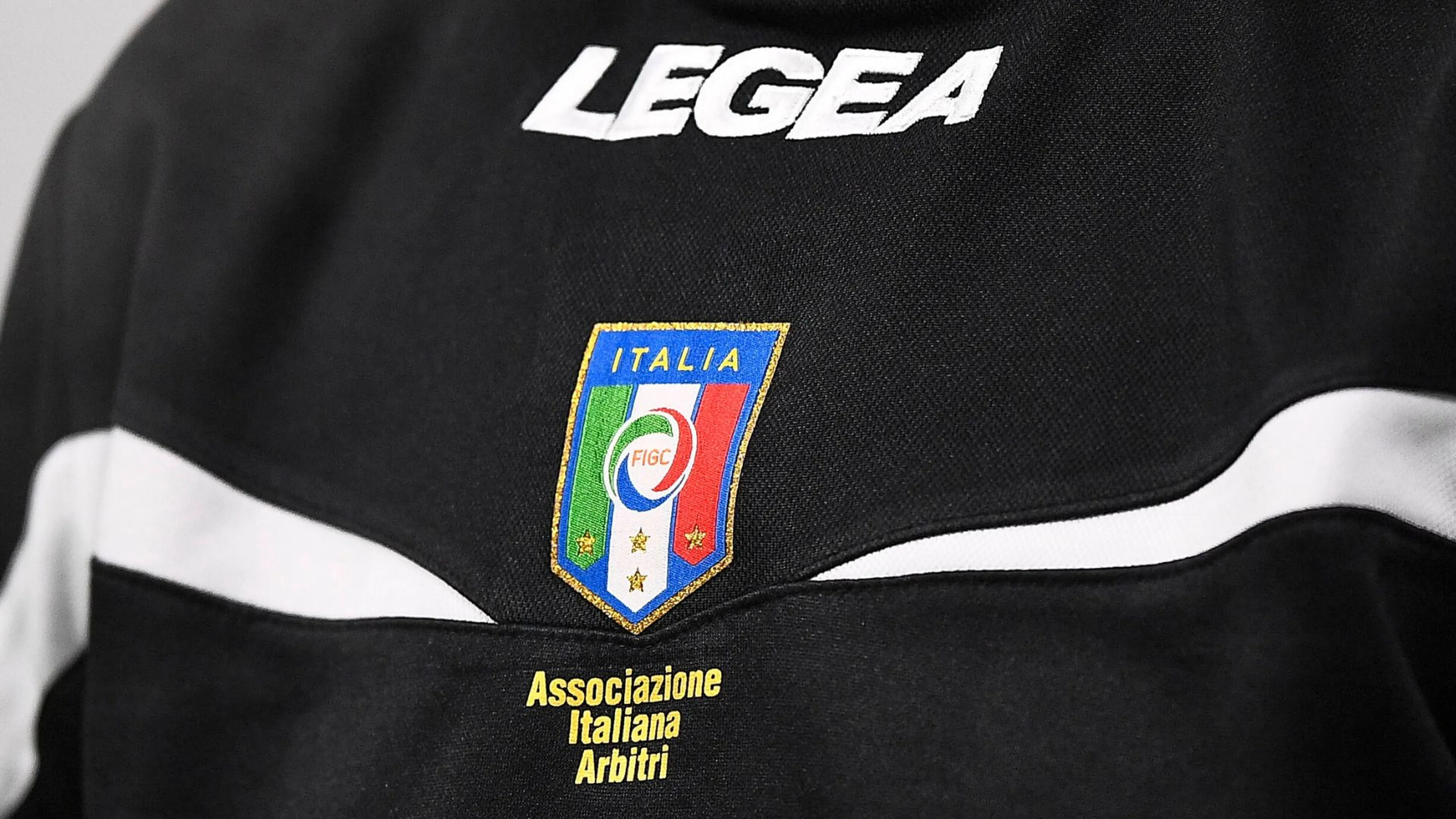 Copertina di Scene da far west in seconda categoria: arbitro aggredisce allenatore e giocatore della squadra ospite, poi si dimette