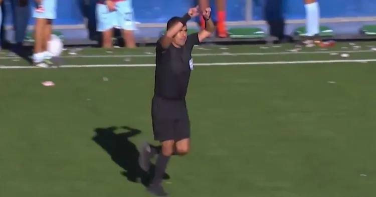/images/a/r/b/arbitro-boliviano.jpg