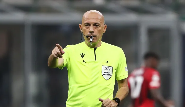 /images/a/r/b/arbitro-cakir.jpg