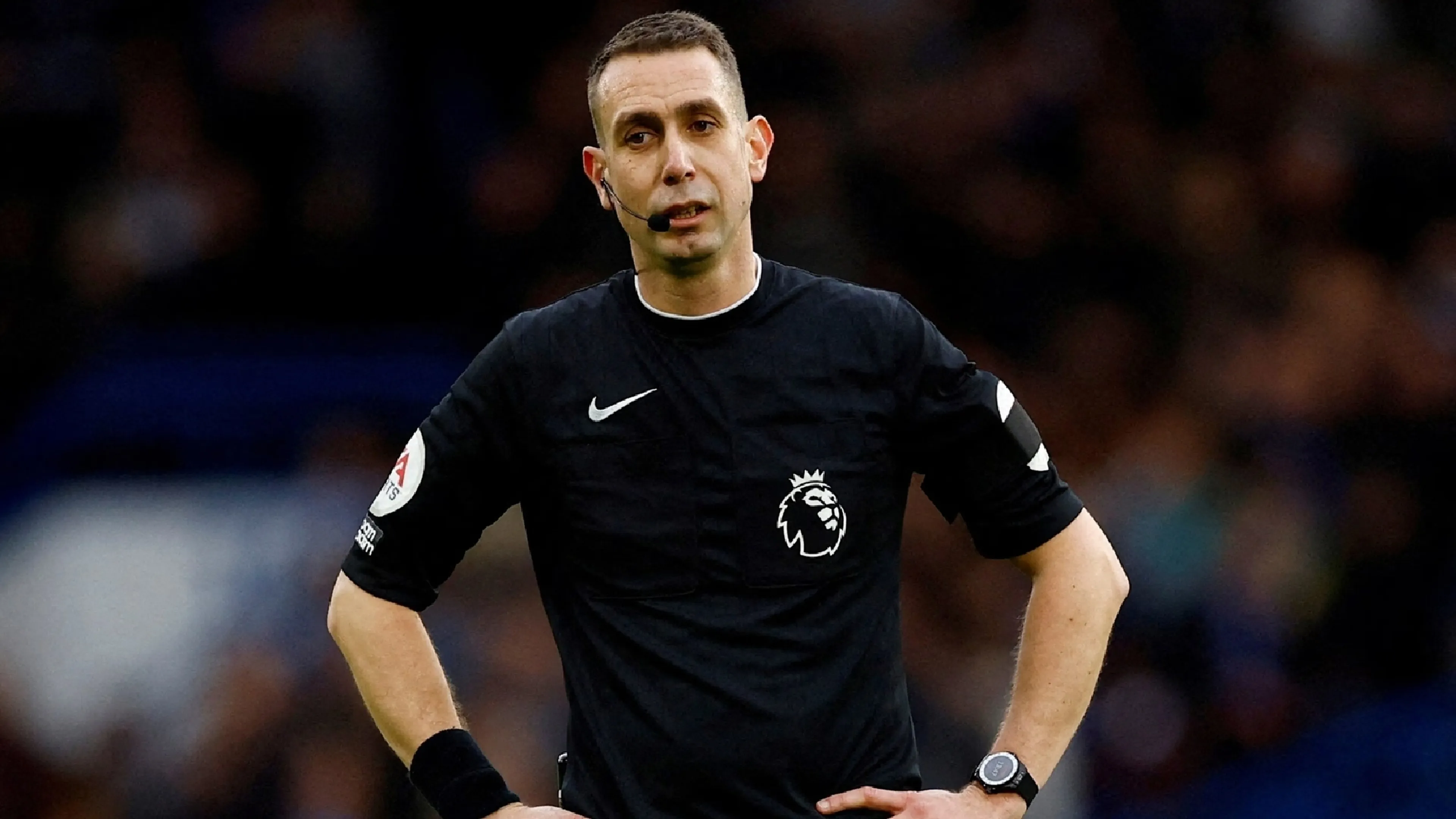 Copertina di L'arbitro Coote sempre più nella bufera: spunta un altro clamoroso video e la Uefa apre un'indagine