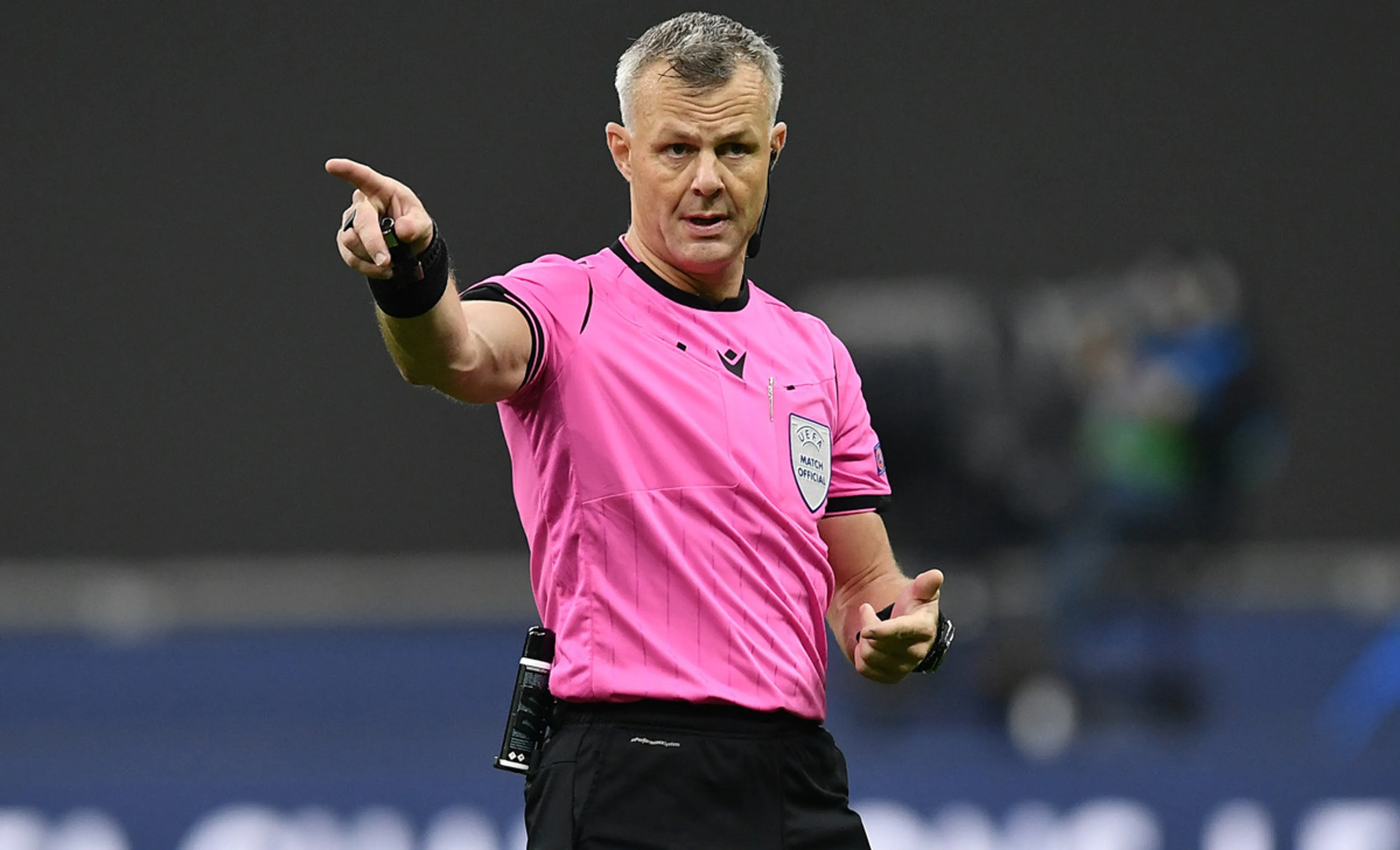 Copertina di EURO 2020 All’arbitro più ricco del mondo Kuipers la finale Italia-Inghilterra