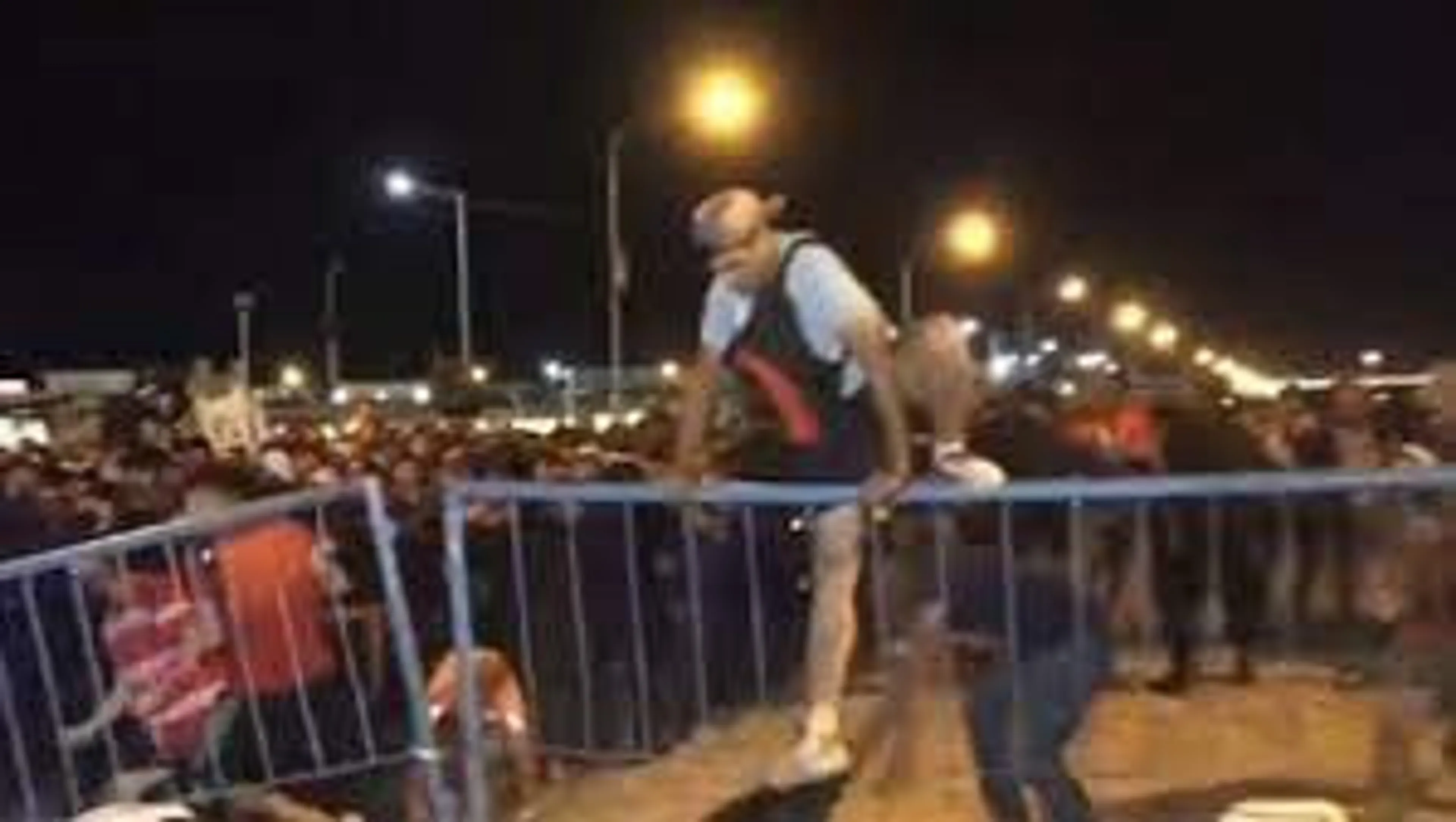 Copertina di Argentina-Brasile: 4 km di fila per comprare i biglietti, alberghi sold out e gente accampata di notte