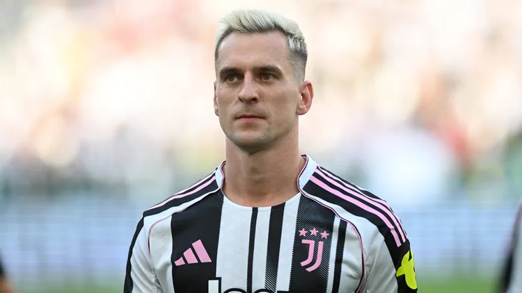 /images/a/r/k/arkadiusz-milik-amichevole-friendly-match-2025-25-juventus-juventus-next-gen-2-0-primo-piano-head-shot-close-up-single-shot-amichevole-2025-25-juventus-juventus-next-genjpg_1755627913061.jpg