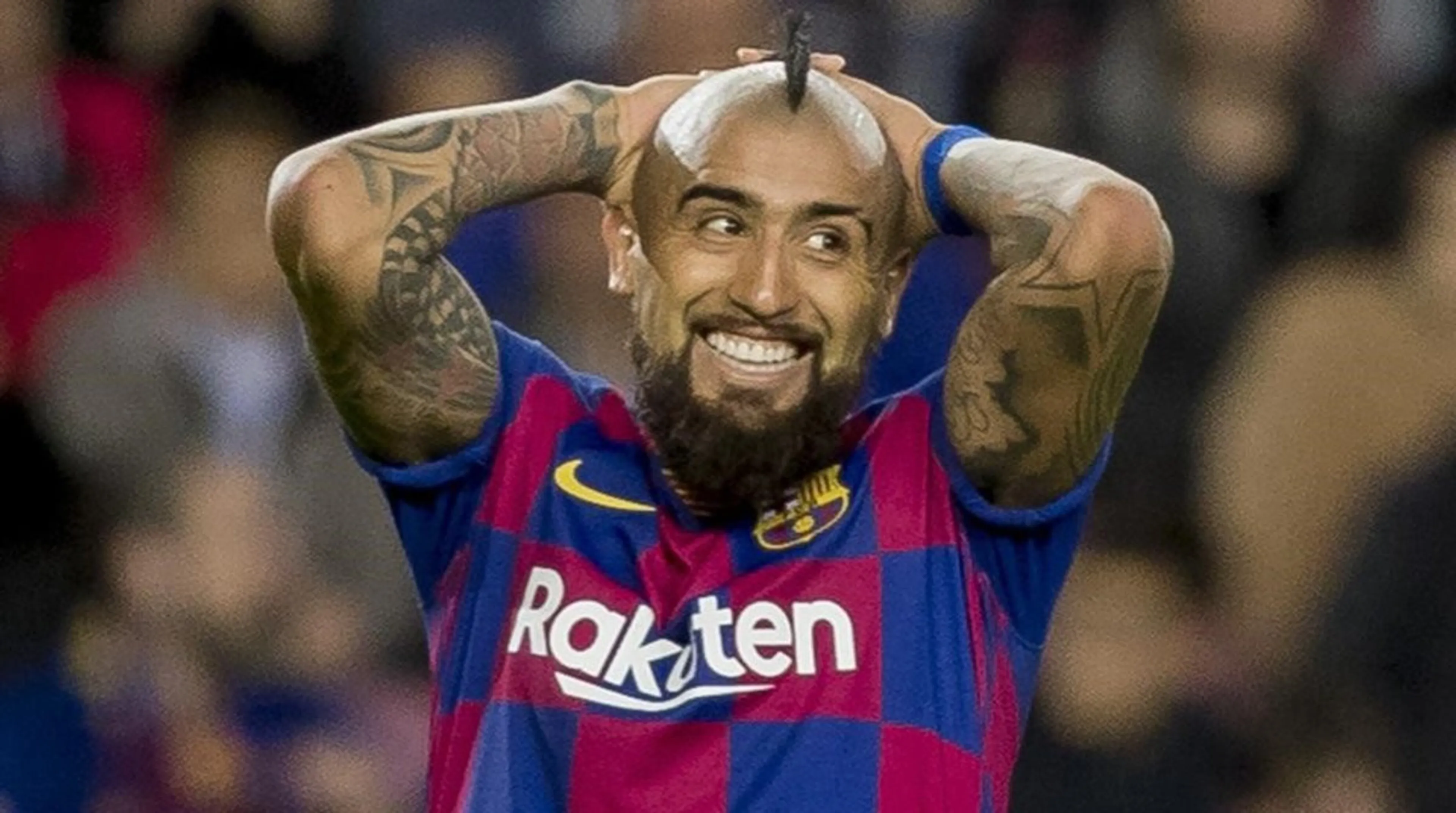 arturo-vidal-lamenta-una-ocasion-perdida-reciente-partido-frente-alaves-camp-nou-1577361401047