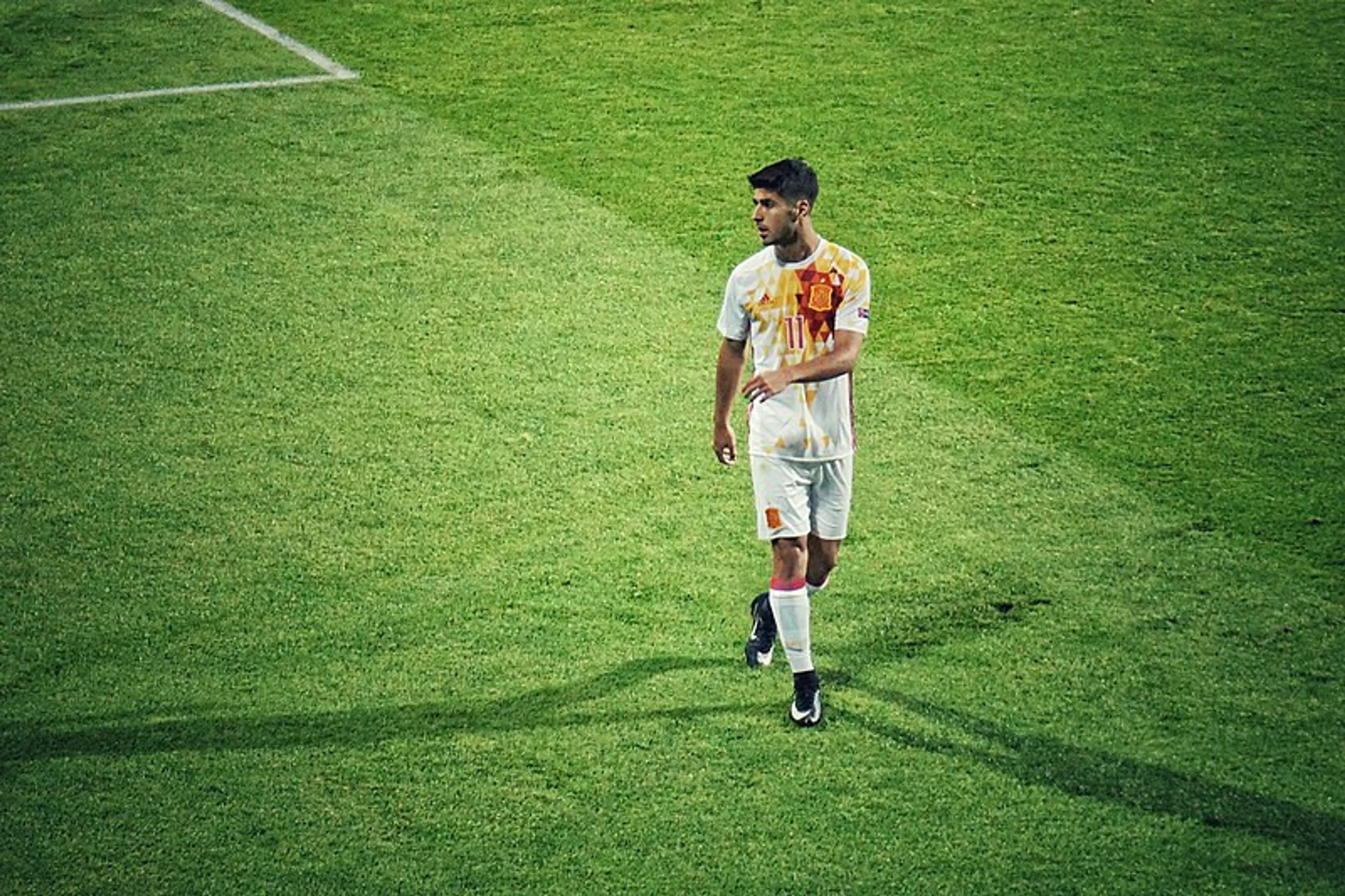 Copertina di Dalla Spagna: Juve e Inter asta milionaria per Asensio. Cifre da capogiro