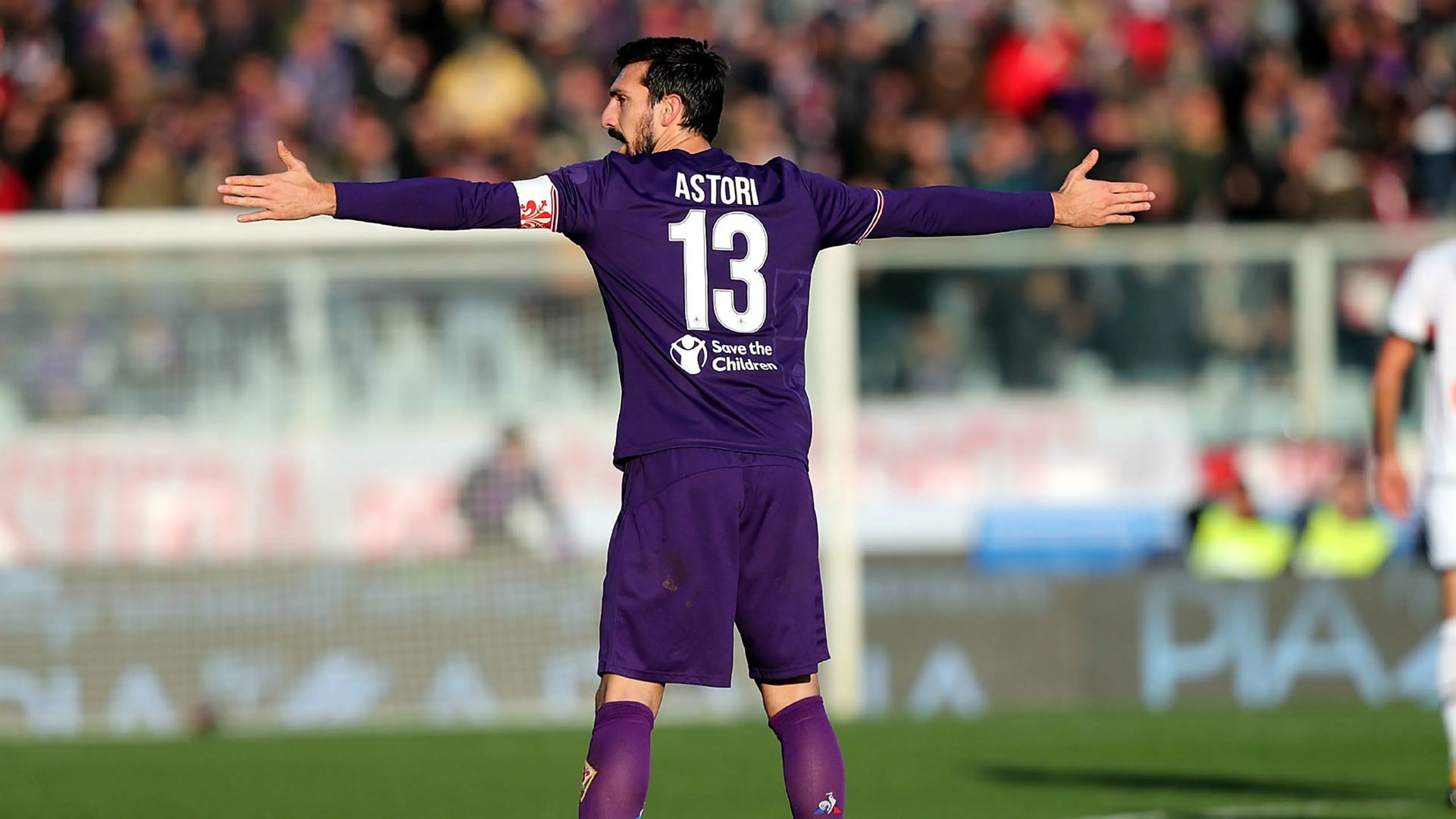 Copertina di Fiorentina-Milan, una partita nel segno di Davide Astori