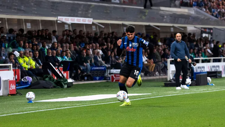 /images/a/t/a/atalanta-v-parma-serie-a-raoul-bellanova-plays-during-the-serie-a-match-between-atalanta-and-parma-in-bergamo-italy-on-may-25-2025-at-gewiss-stadium-bergamo-bergamo-italy-copyright-xmairoxcinquettix-originalfilenamecinquetti-atalanta250525npfisjpgjpg_1749716562953.jpg