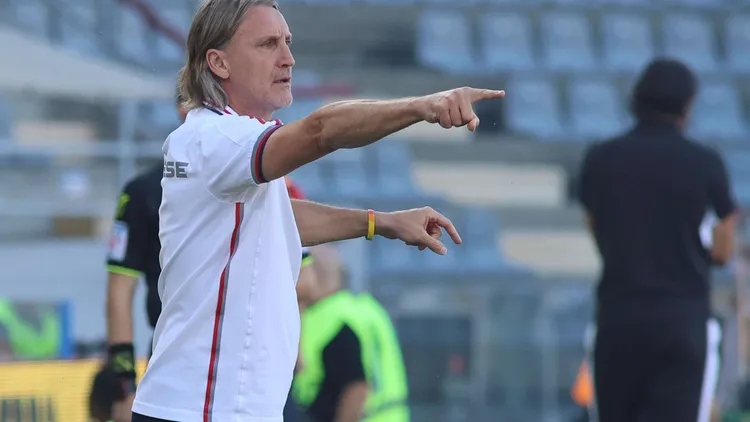 /images/a/u/g/august-29-2025-cremona-italy-us-cremonese-s-davide-nicola-head-coach-gestures-during-the-italian-soccer-serie-a-match-between-us-cremonesee-vs-us-sassuolo-on-august-30-2025-at-the-renato-zini-stadium-in-cremona-italy-ansa-soccer-serie-a-cremonese-vs-sassuolo-zumaa110-20250829zafa110046-copyright-xdavidexcasentinixjpg_1756495135501.jpg