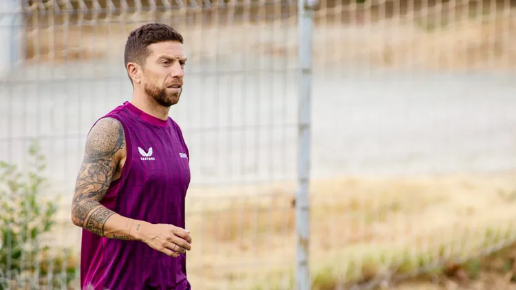 /images/a/u/g/august-9-2023-sevilla-sevilla-spain-alejandro-dario-papu-gomez-looks-on-during-training-session-of-sevilla-fc-at-ramon-palacios-cisneros-city-on-august-9-2023-in-sevilla-spain-sevilla-spain-zumaa181-20230809zaaa181003-copyright-xjoaquinxcorcheroxjpg_1757682466056.jpg