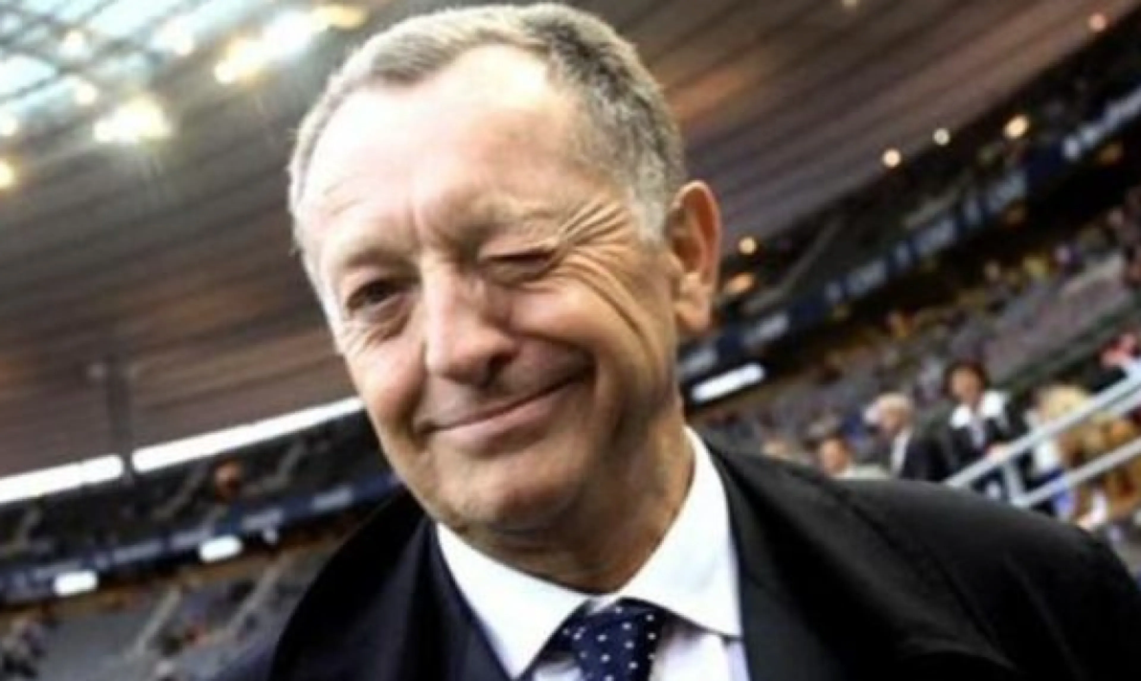 Copertina di Aulas del Lione ci prova: “Ligue 1 assegnata con media ultimi anni”