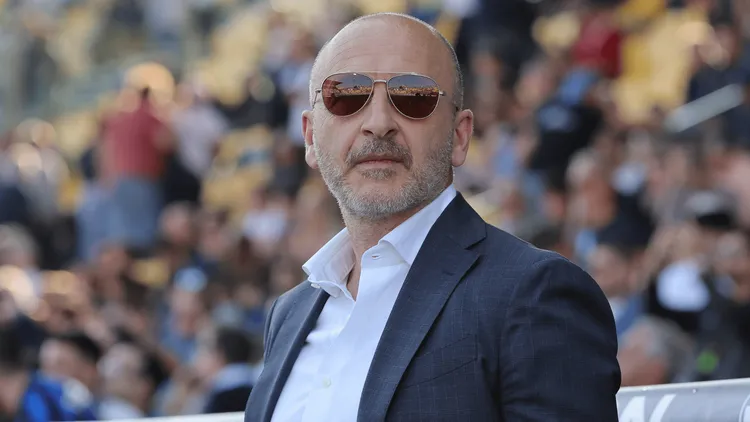 /images/a/u/s/ausilio-inter-calciomercato-zirkzee-manchester-united.png