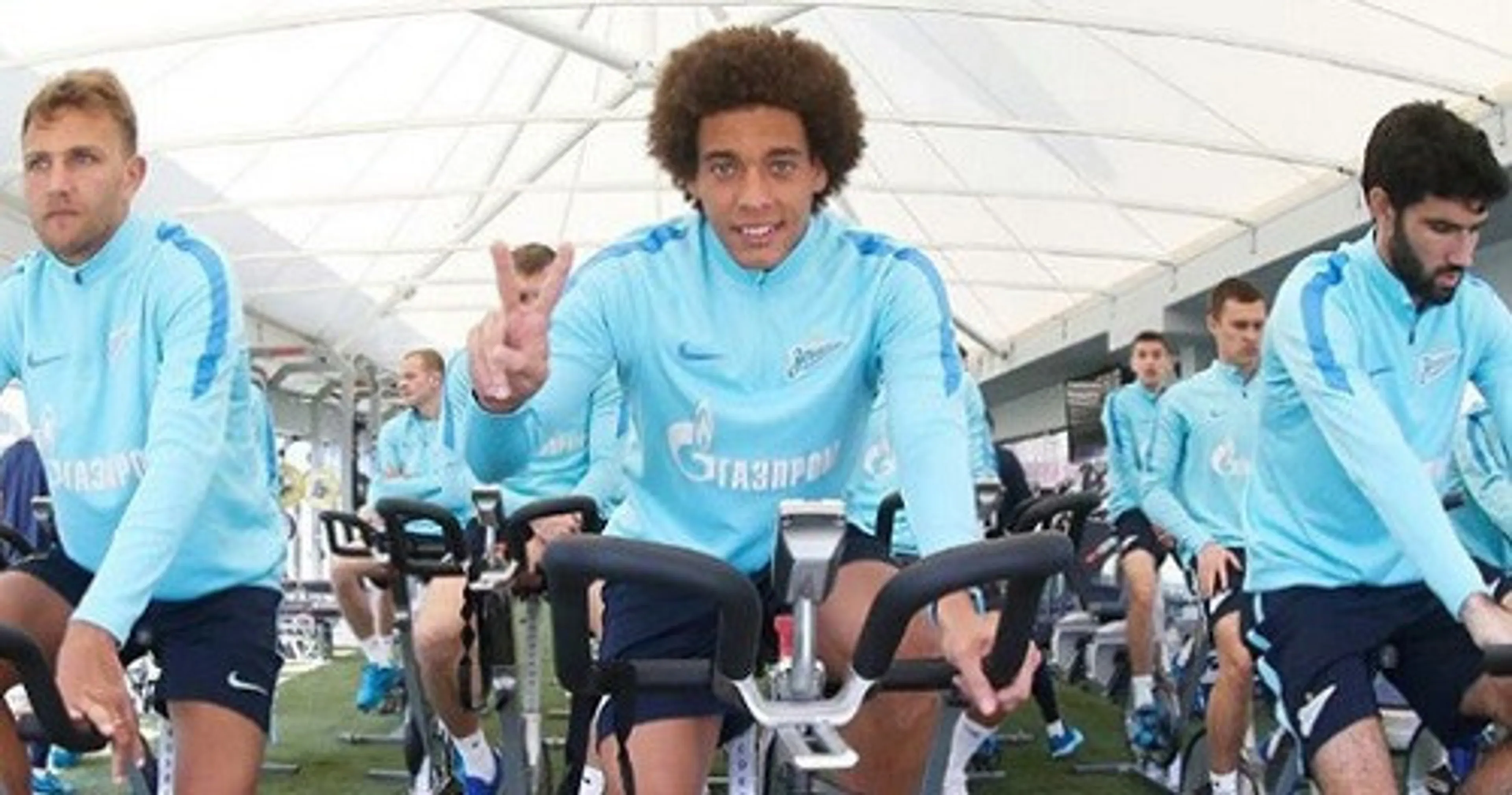 Copertina di Axel, è quasi magia! Vagonate di milioni senza rotture di…