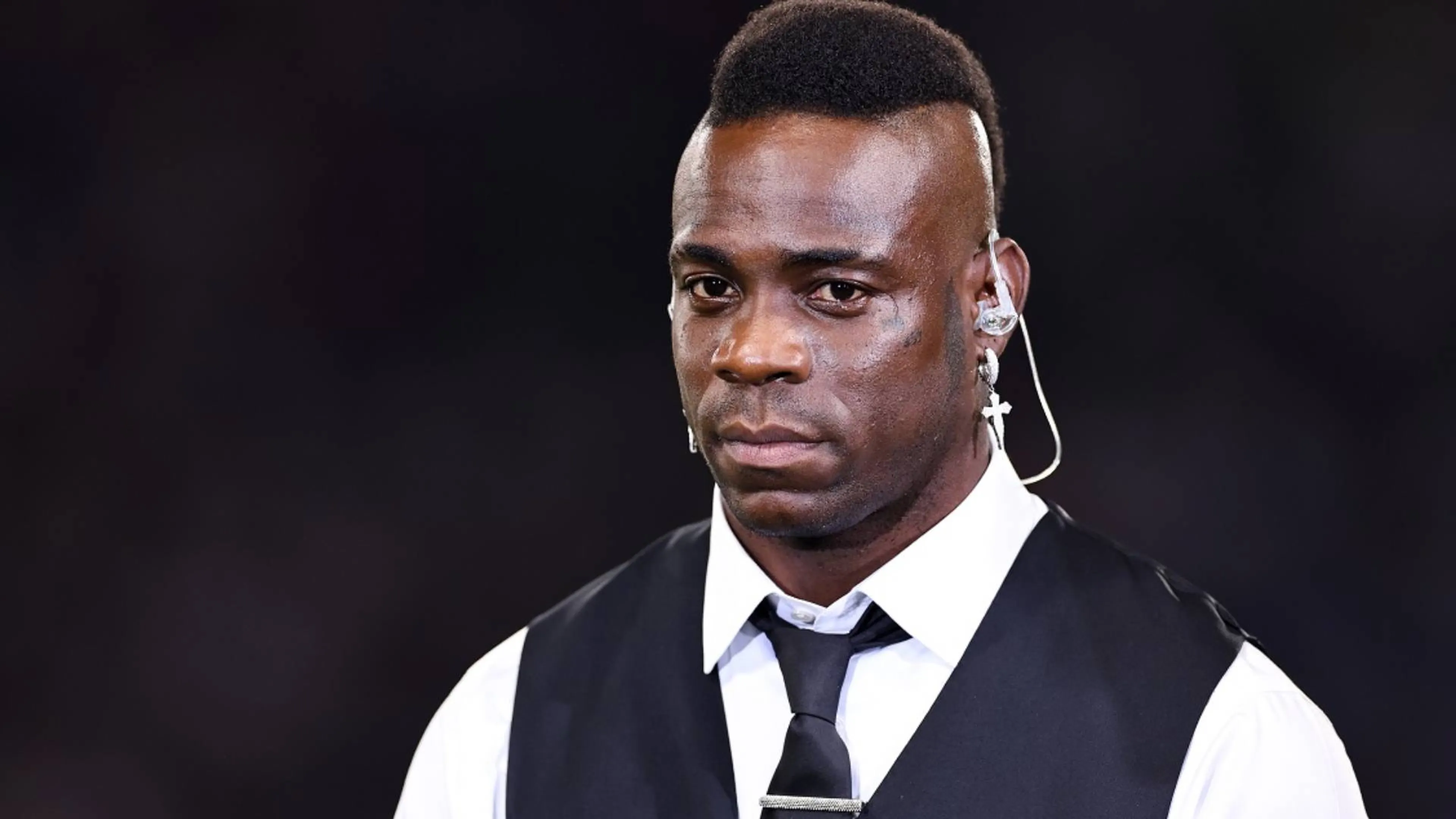 Copertina di "Hai rotto il ****!", Balotelli inveisce contro Ilary Blasi (FOTO)