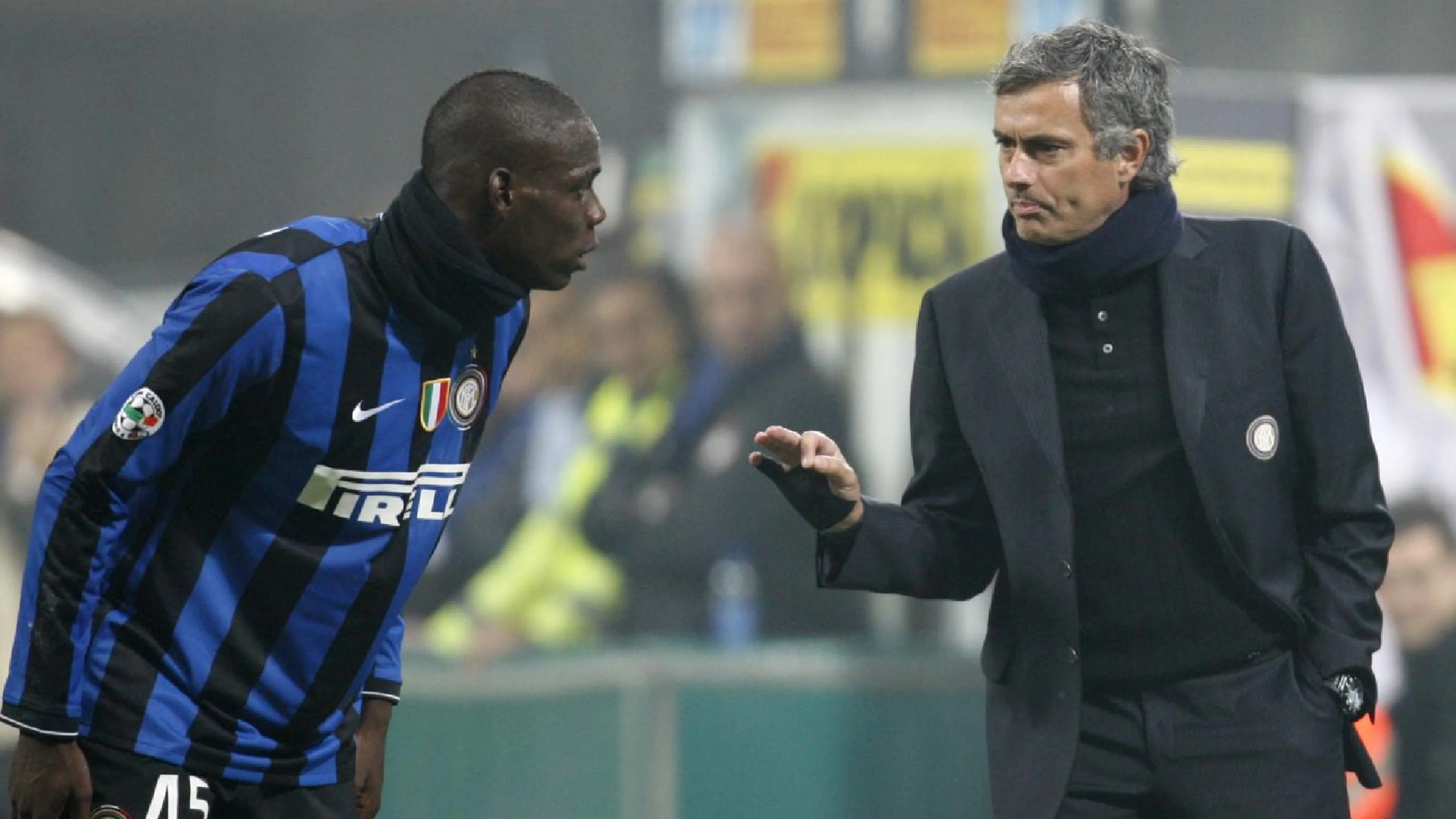 Copertina di Balotelli: "Quella volta che Mourinho mi fece il gesto della siringa in campo come se fossi 'drogato'..."