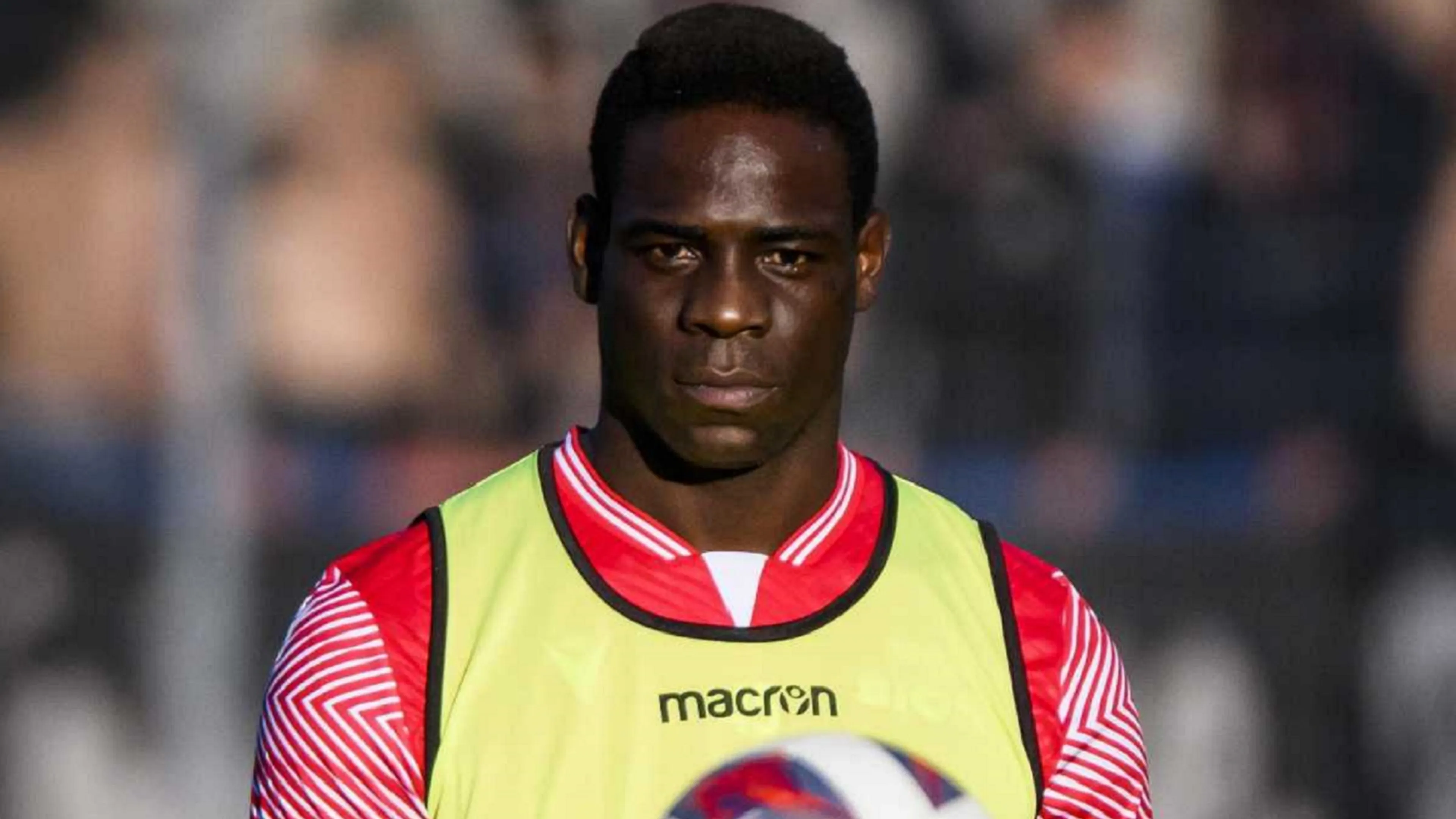 Copertina di Milan, Balotelli si candida: "So che serviva un attaccante giovane. Eccomi!"