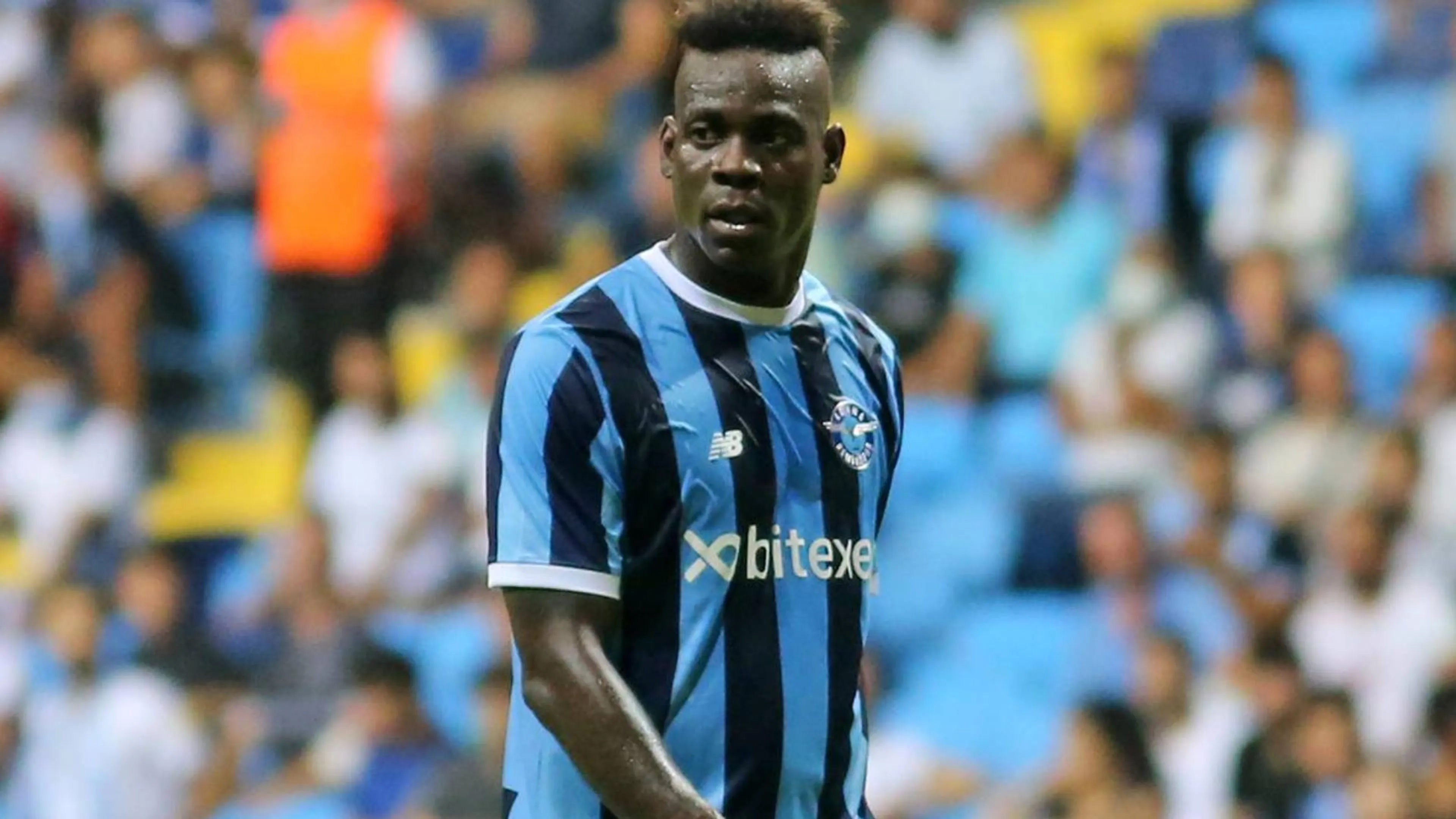 Copertina di Balotelli vicino al ritorno in A ma qualcosa va storto. La verità di Super Mario