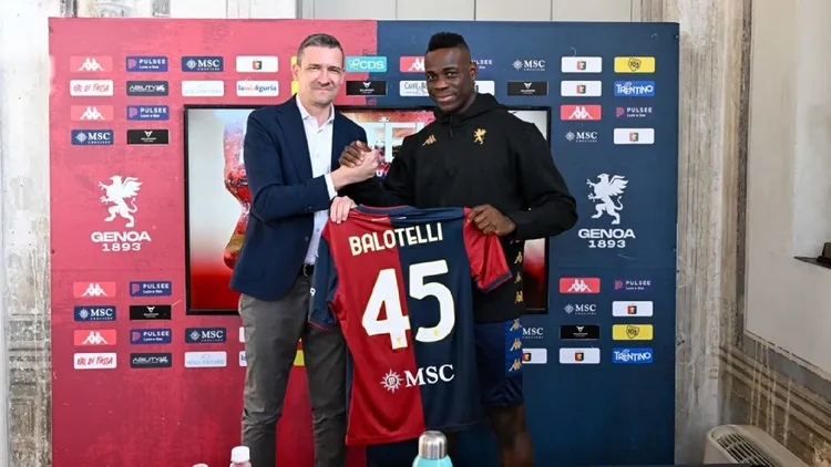 /images/b/a/l/balotelli-genoa-presentazione.jpg