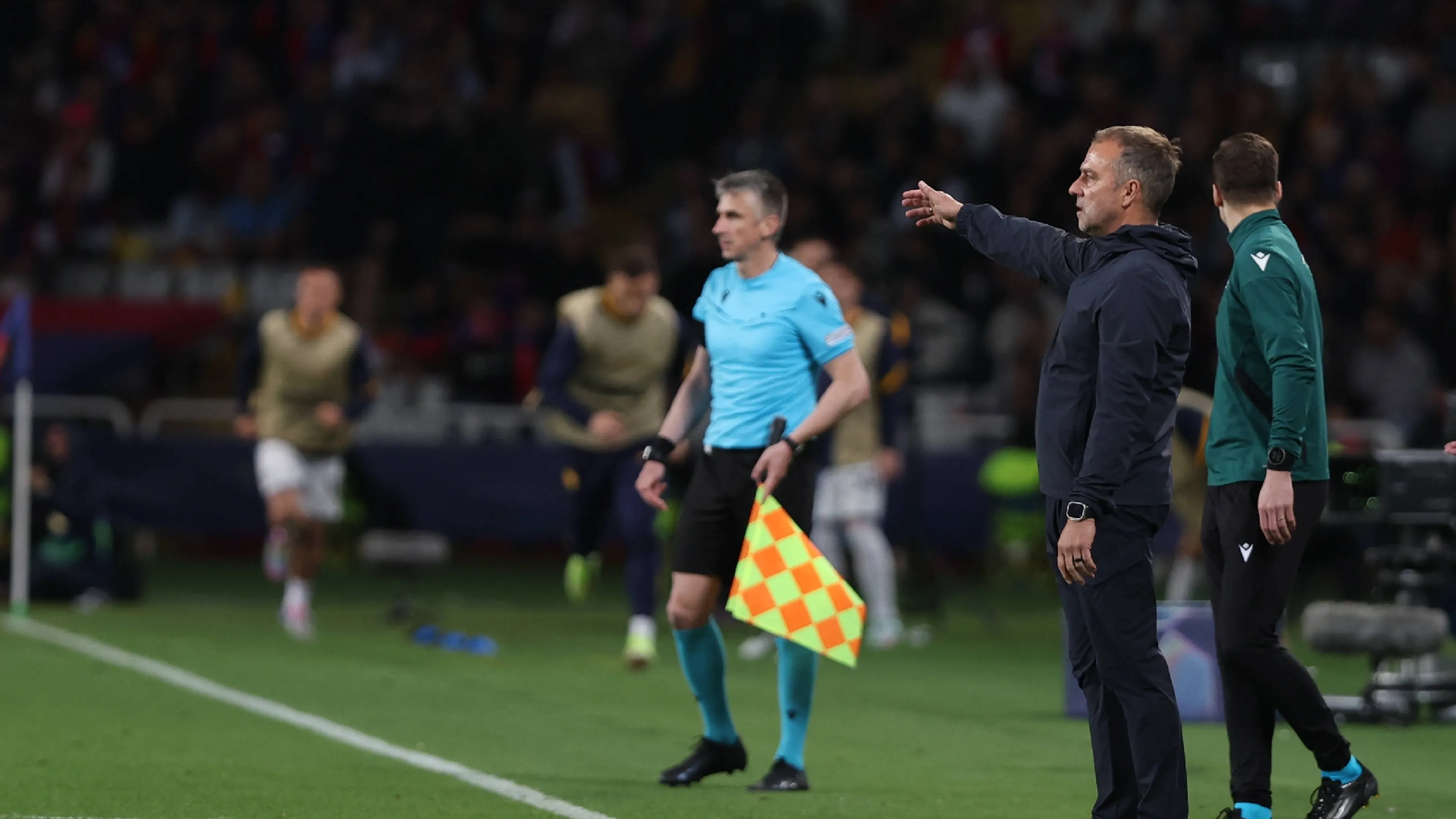 Barcellona-Inter, Flick: "Due gol su palla ferma, martedì difenderemo meglio. Lewandowski? Non facciamo cose stupide"
