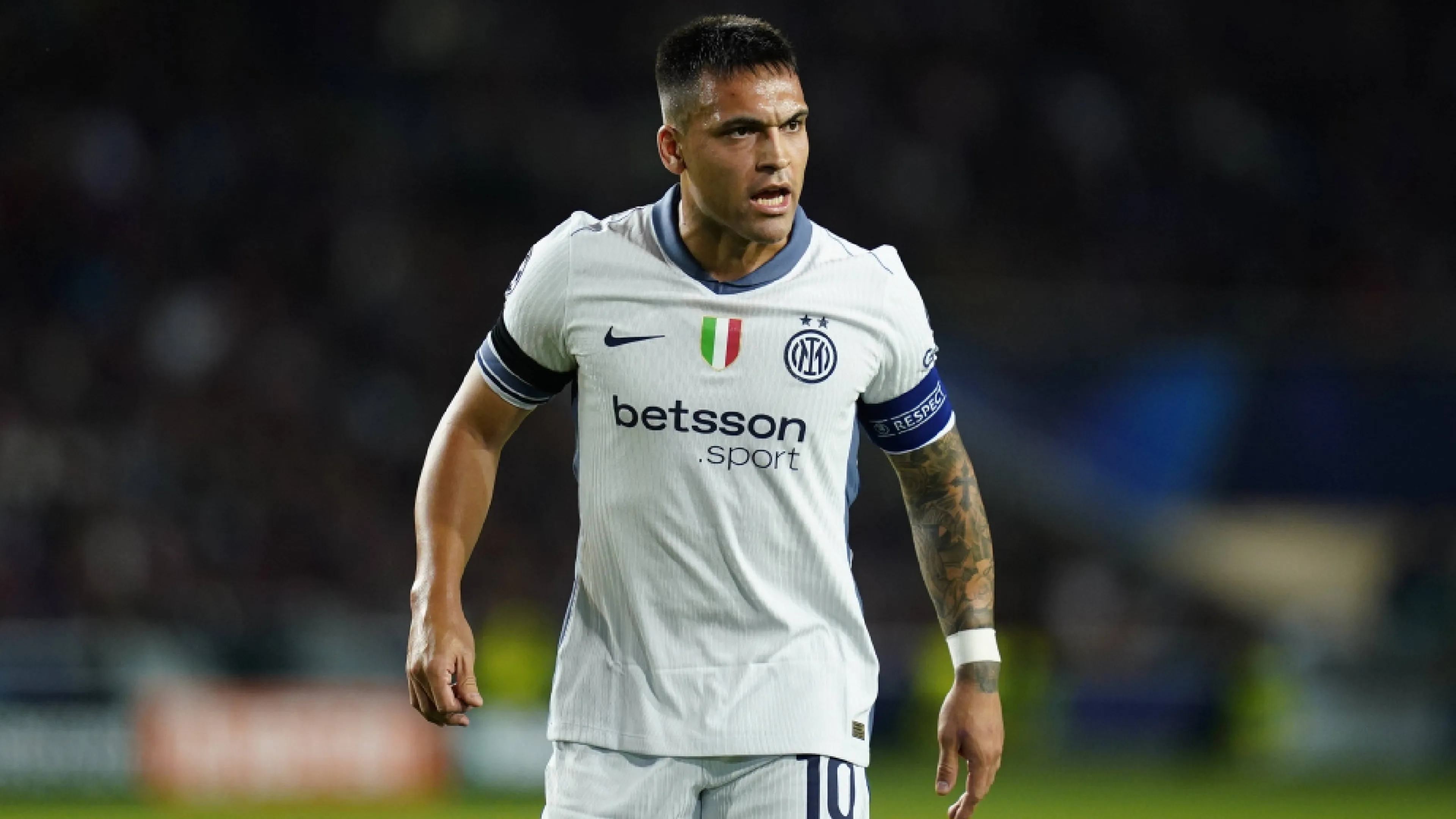 Barcellona-Inter, infortunio per Lautaro Martinez: cos'è successo