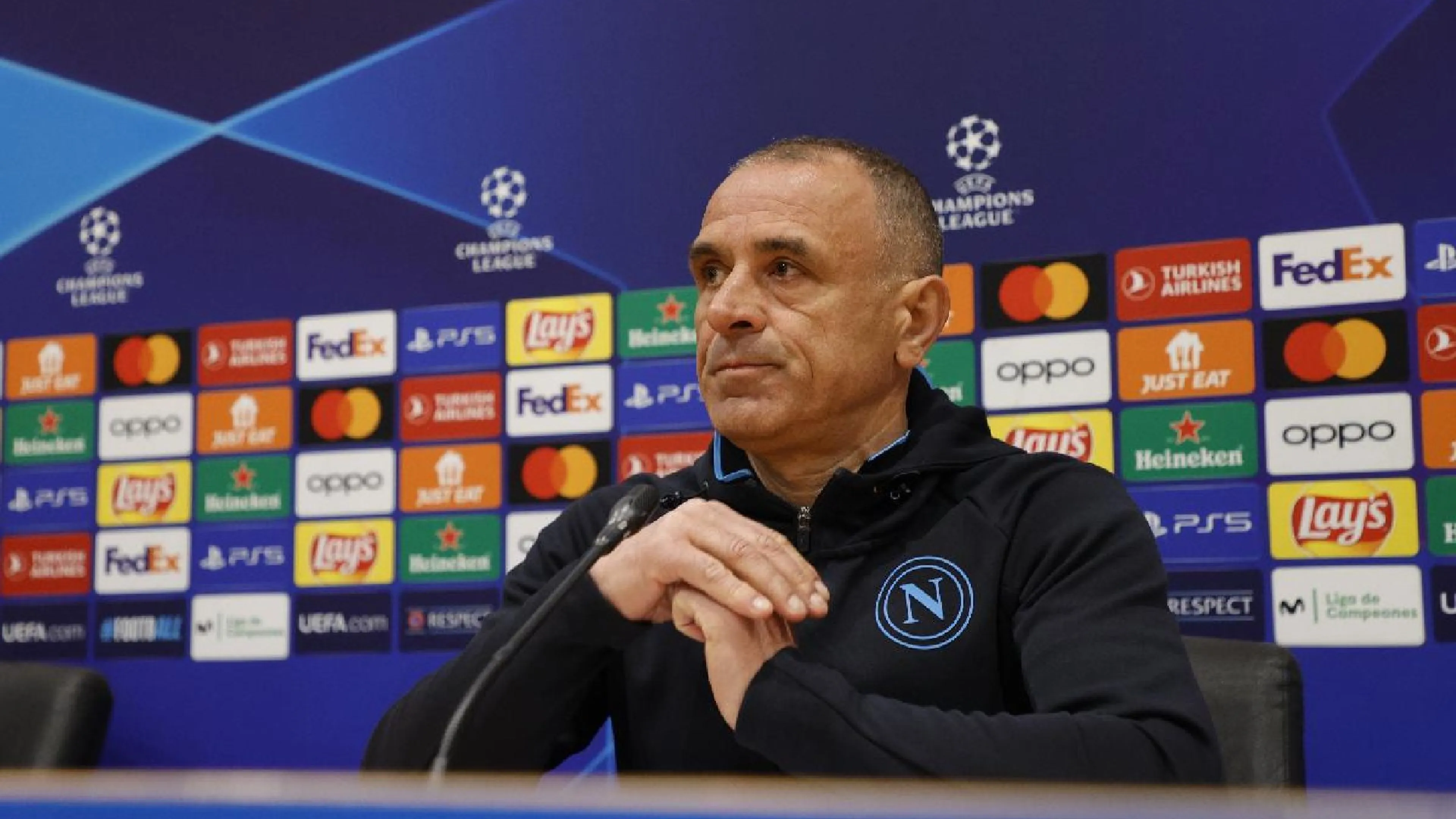 Copertina di Barcellona-Napoli, Calzona: "C'è delusione, ma su Osimhen era rigore"