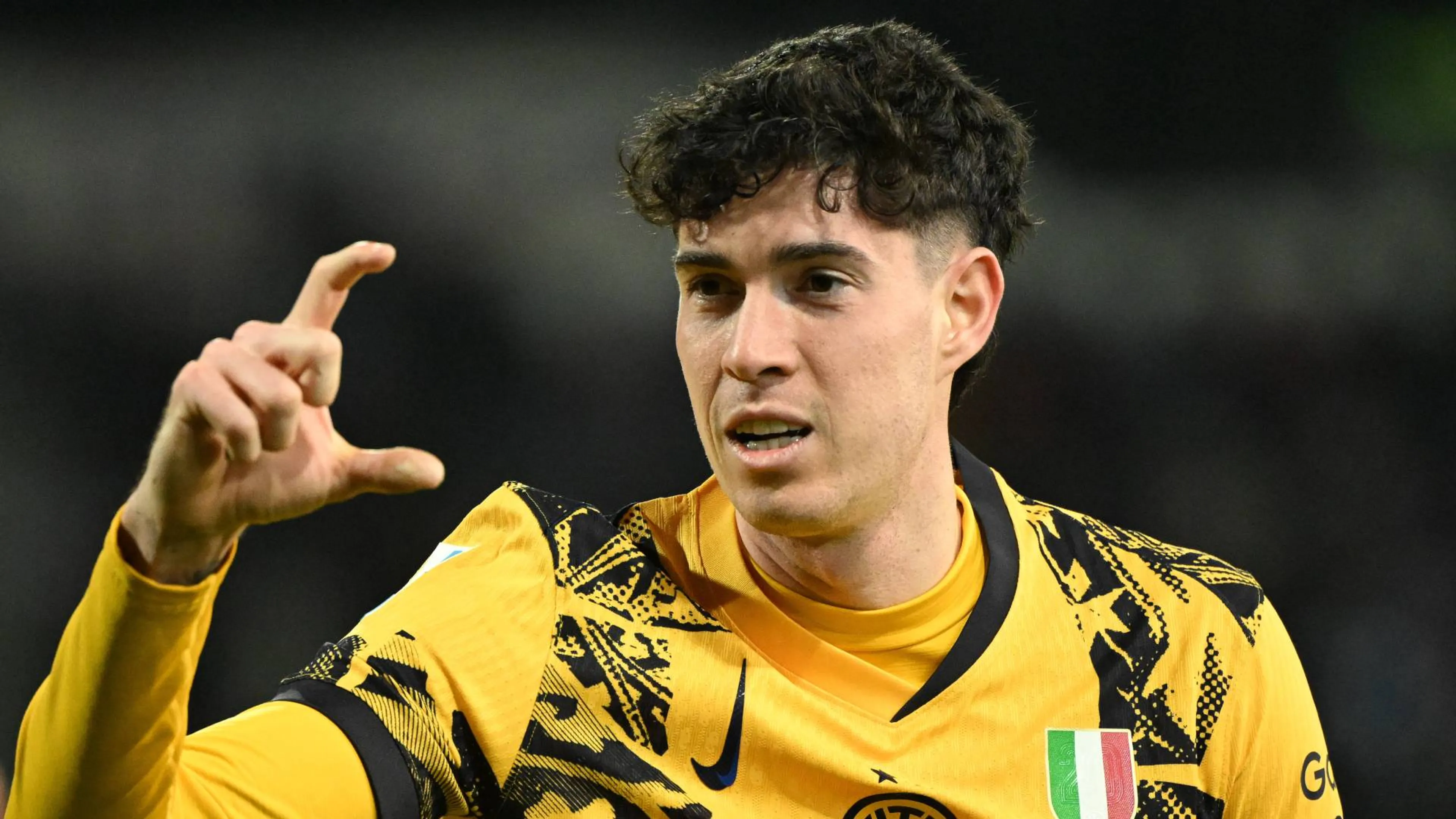 Copertina di La verità di Bastoni sul suo gol: "Volevo metterla in mezzo..."