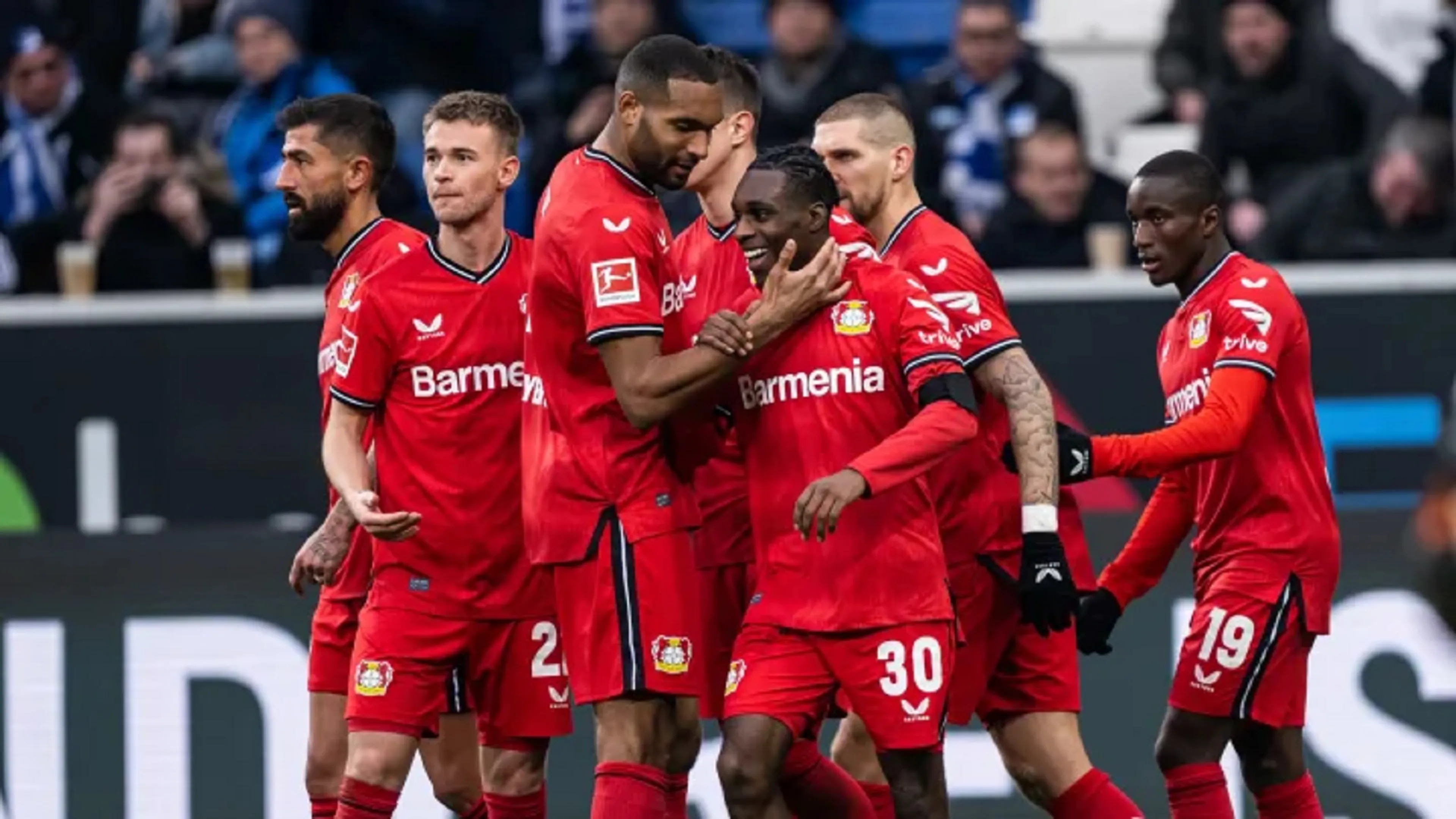 Leverkusen sotto accusa: il ministro tifoso fa anticipare il match in vista della Roma. È polemica