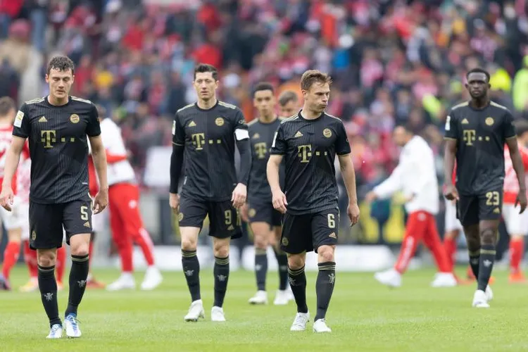 /images/b/a/y/bayern-monaco-2.jpg