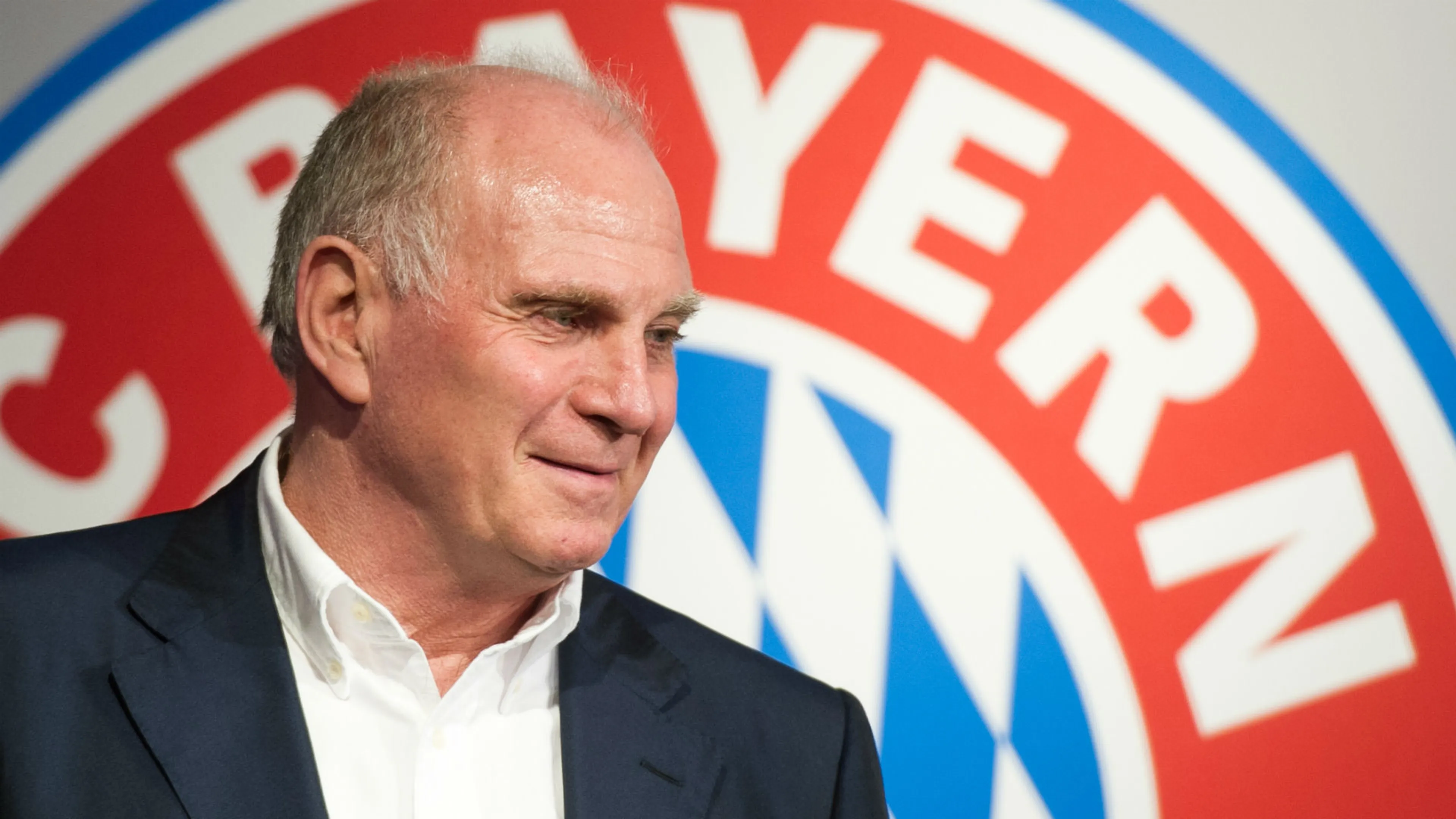 Copertina di Bayern, la bomba di Hoeness: “In estate colpo da 100 milioni”