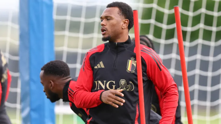 /images/b/e/l/belgium-s-lois-openda-pictured-during-a-training-session-of-the-red-devils-the-belgian-national-soccer-team-at-the-proximus-basecamp-in-tubize-sunday-08-june-2025-the-team-is-preparing-for-the-world-cup-2026-qualifier-against-wales-09-06-brunoxfahy-x126452476xjpg_1752395042900.jpg