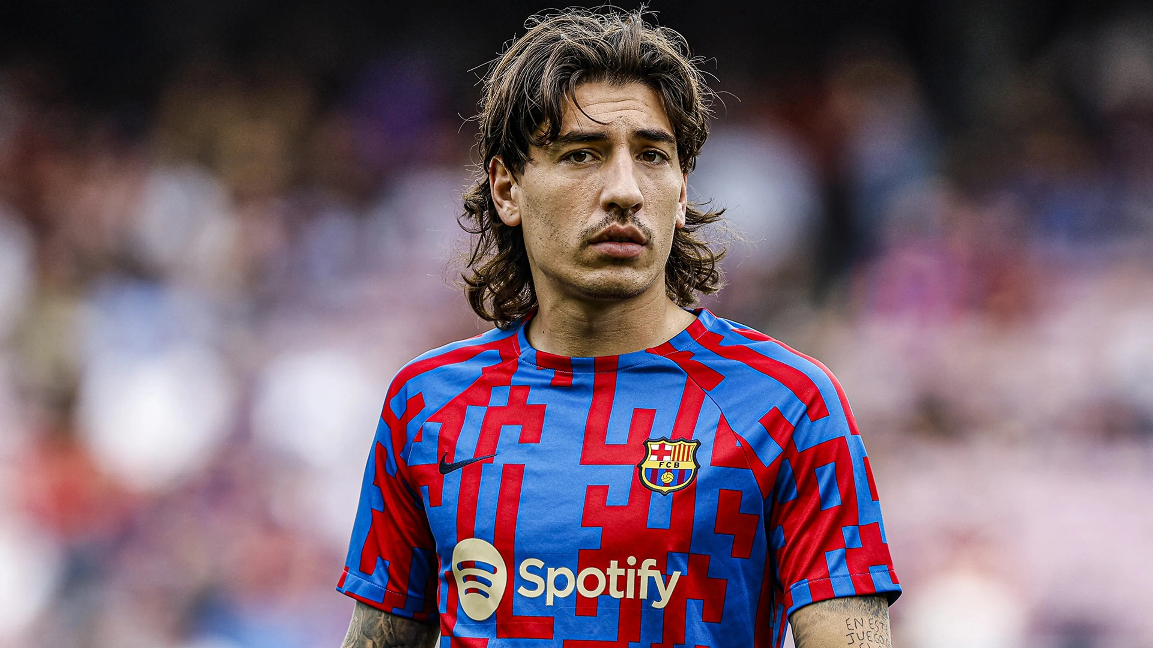 Copertina di “Siamo dei privilegiati che guadagnano troppo”, l’inaspettato mea culpa di Bellerin