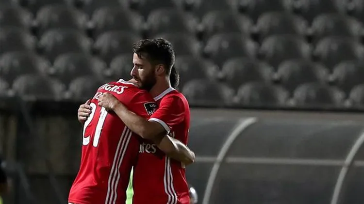 /images/b/e/n/benfica.jpg