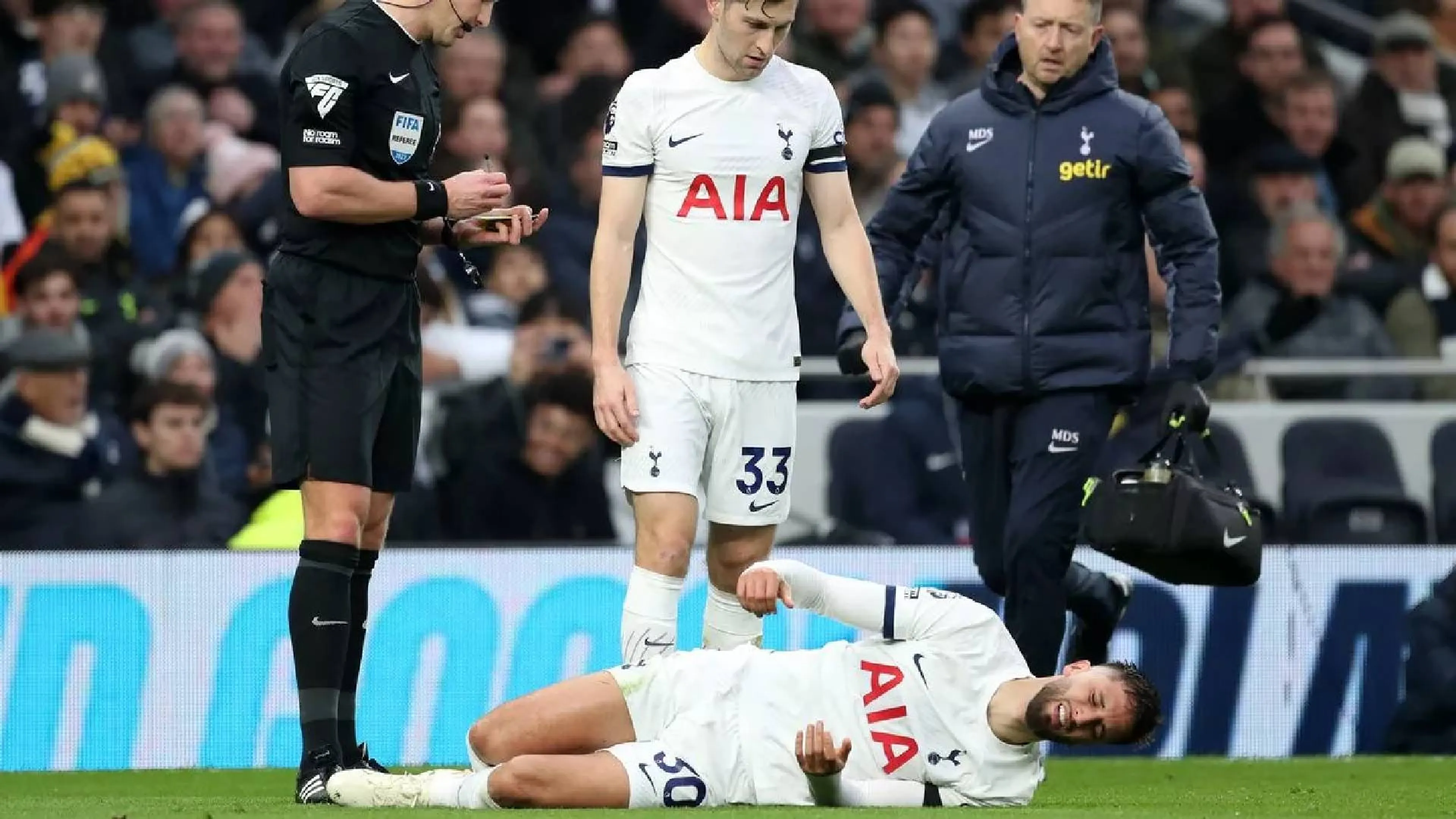 Copertina di Bentancur, calvario senza fine: torna in campo e si fa male di nuovo