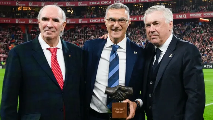 /images/b/e/p/Beppe-bergomi-premio-athletic-bilbao-ancelotti.jpg