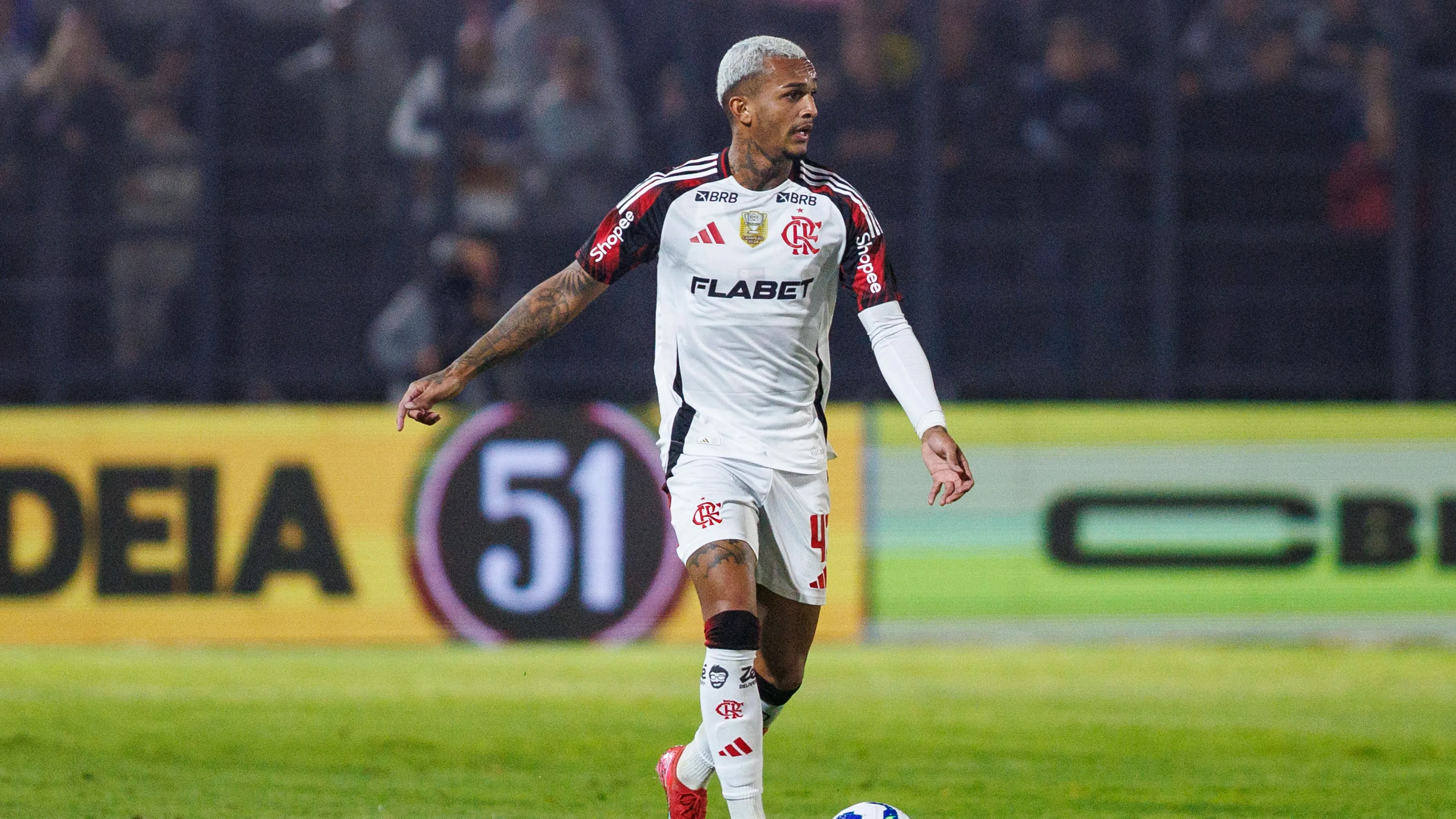 Wesley è arrivato a Roma, ma c'è già un problema: non può ancora allenarsi