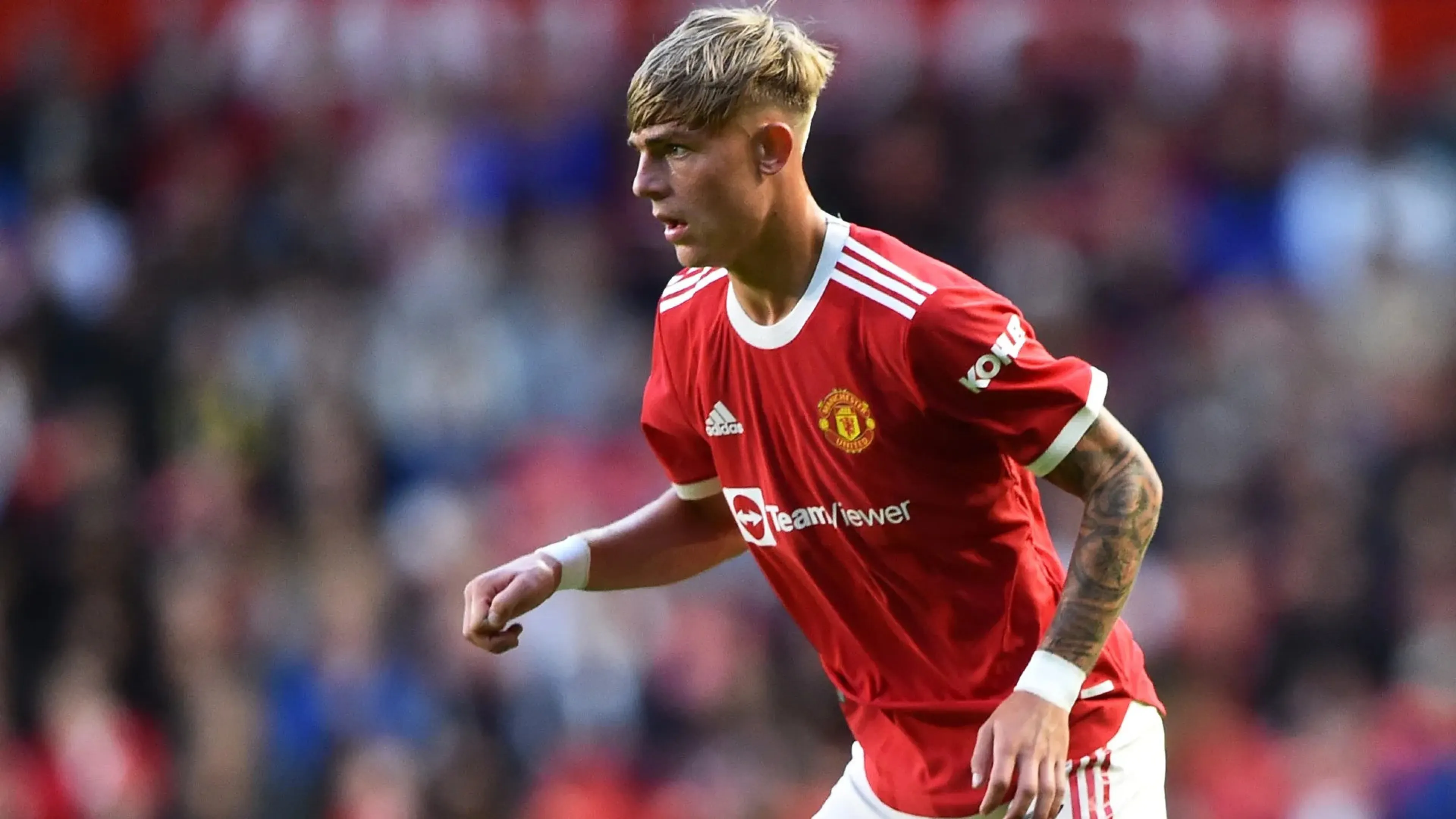Copertina di Man Utd, Williams si “sballa” in macchina e scoppia la bufera: “Irresponsabile”