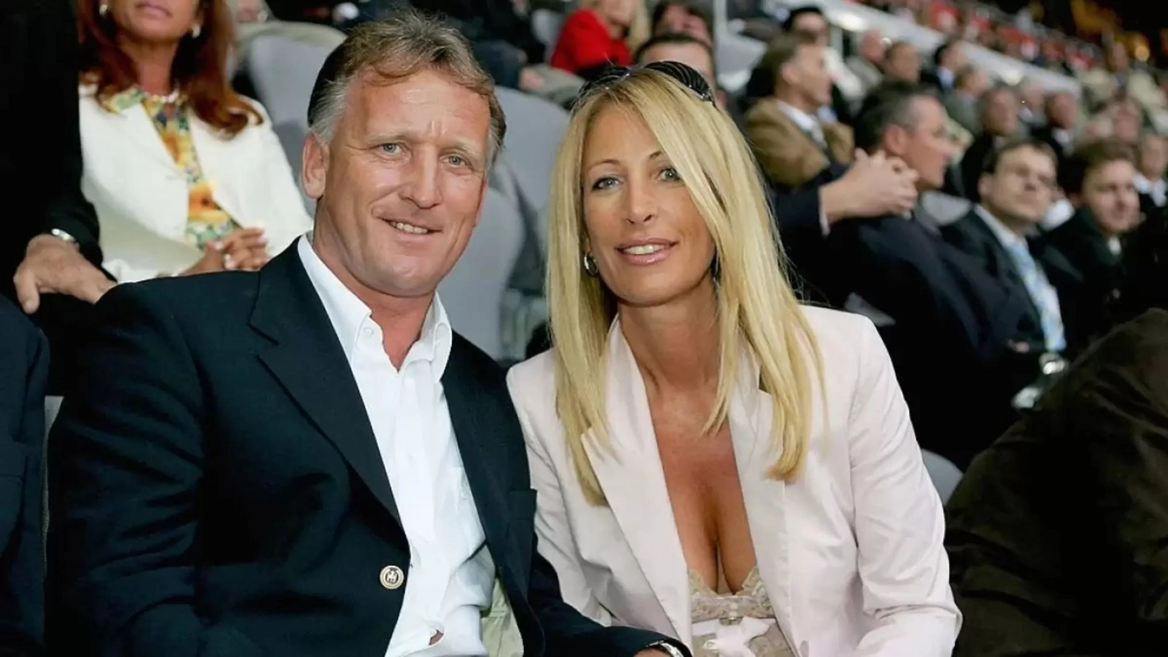 Copertina di Che gaffe per Brehme! L’ex Inter manda online la compagna in topless. E il video diventa virale…