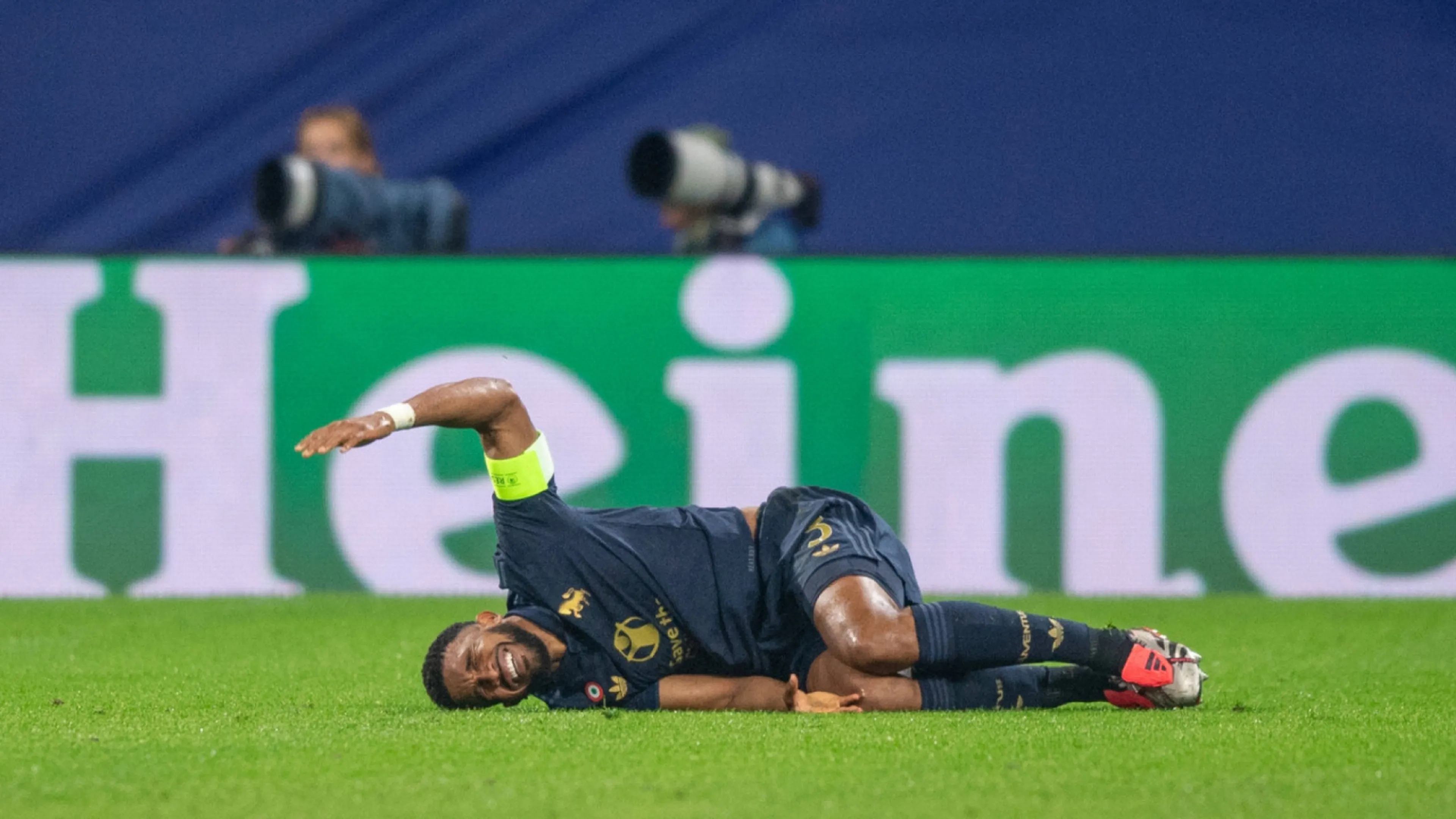 Copertina di Juve in ansia per Bremer: si teme un lungo stop