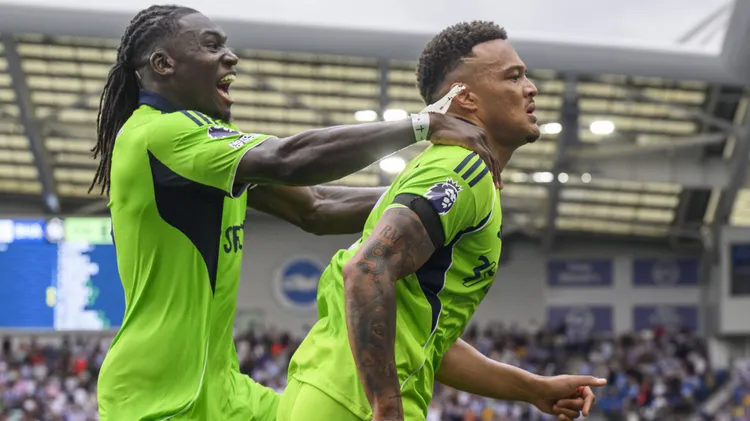 /images/b/r/i/brighton-england-august-16-2025-fulham-s-rodrigo-muniz-right-celebrates-with-team-mate-calvin-bassey-after-scoring-his-side-s-equalising-goal-to-make-the-score-1-1-during-the-premier-league-match-between-brighton-and-hove-albion-and-fulham-at-the-american-express-stadium-copyright-xx-sportspressphotospr11665jpg_1755426749834.jpg