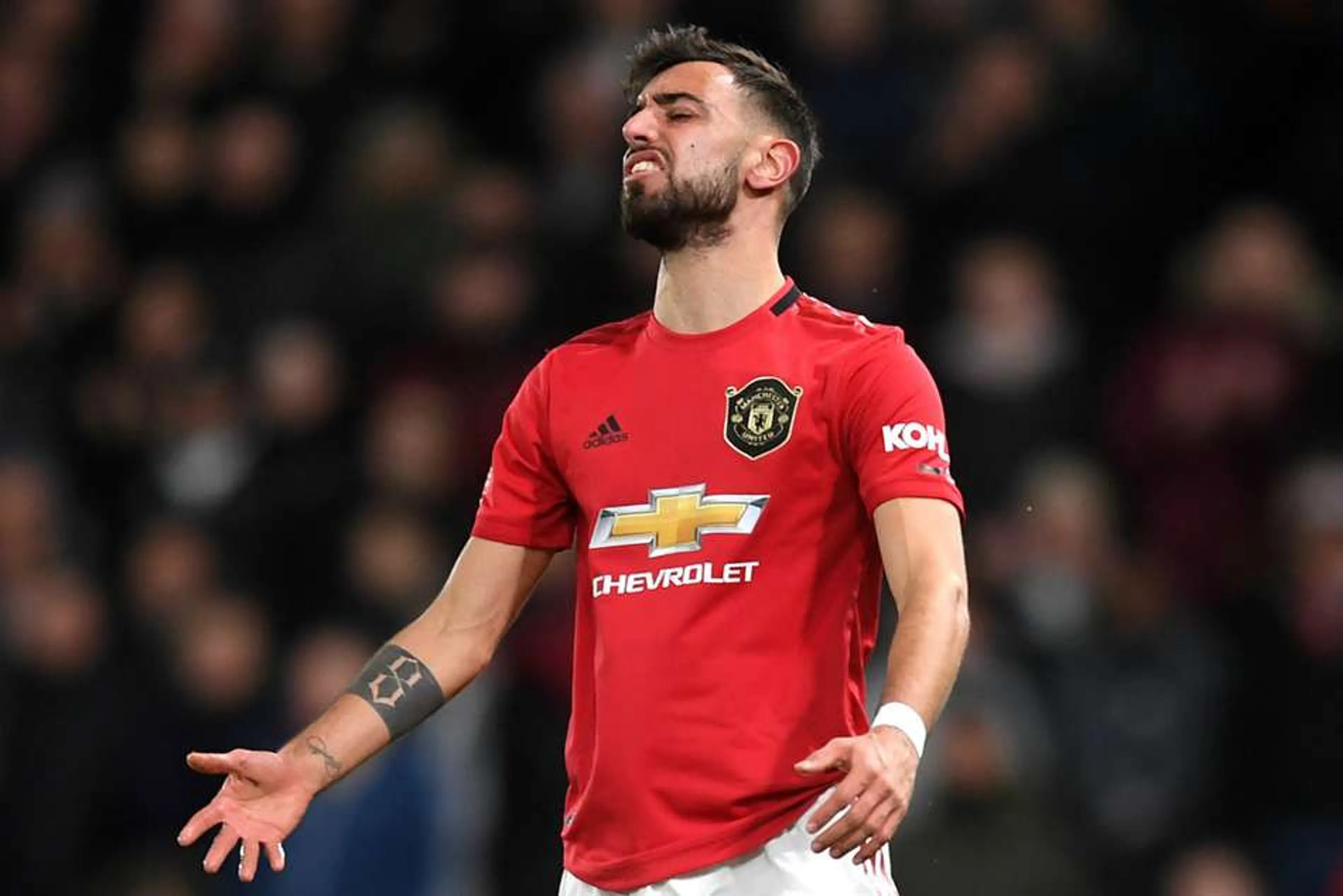 Copertina di Man Utd, il filmato in cui Bruno Fernandes impreca contro i compagni: “Siete qui per giocare a calcio cog*****!” (VIDEO)