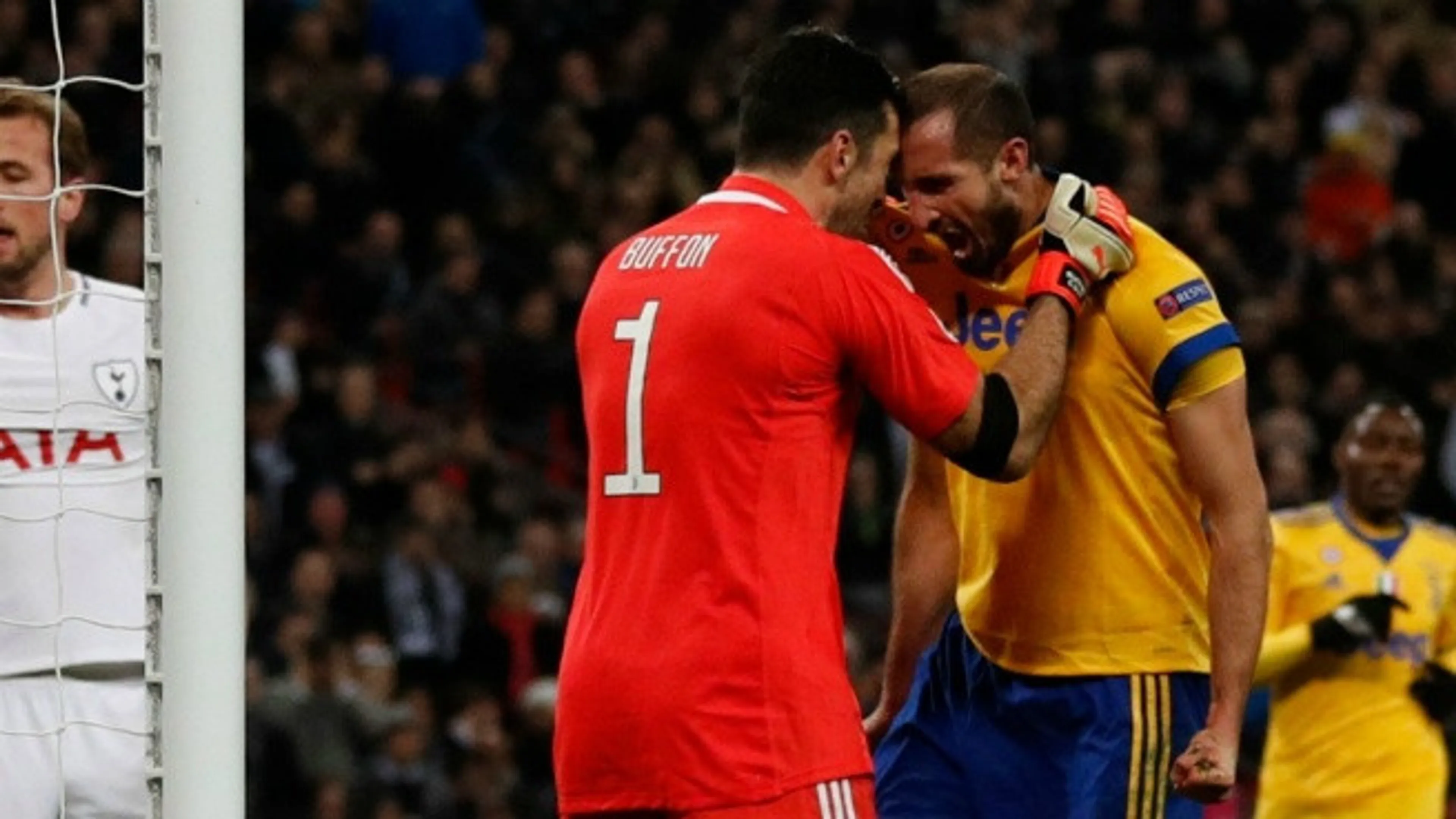 buffon-chiellini_1112835sportal_home